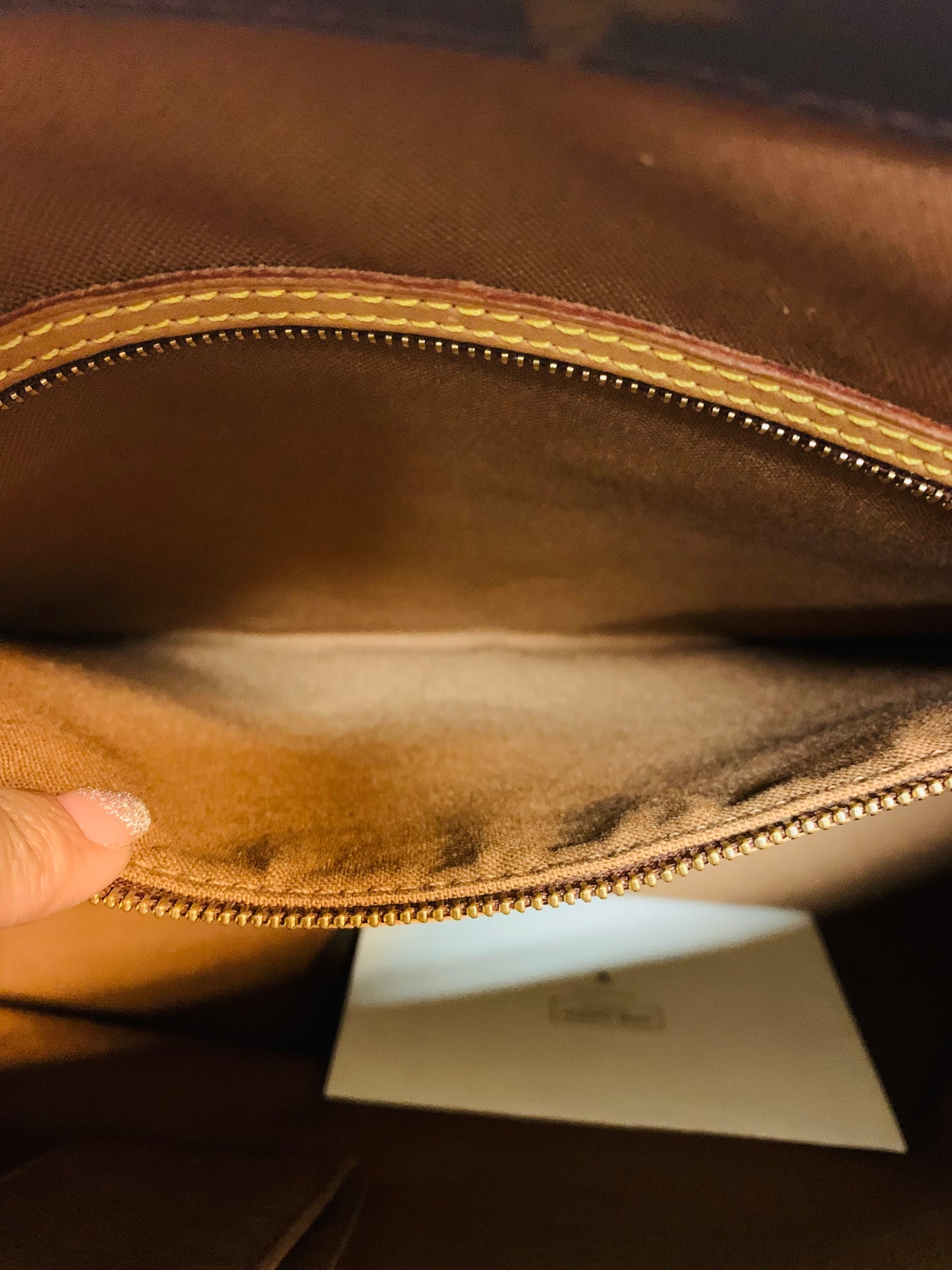 LOUIS VUITTON CABAS MEZZO TOTE BAG