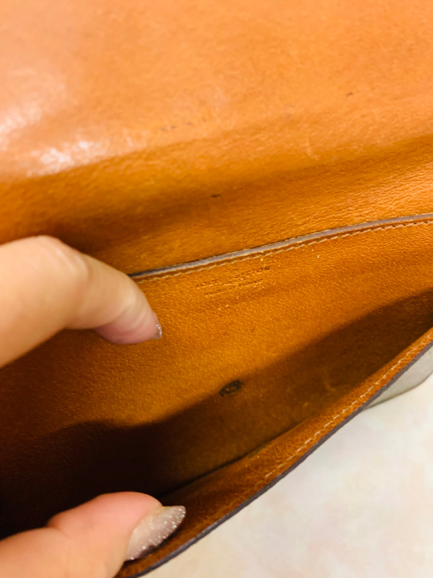 LOUIS VUITTON DOUBLE RABAT