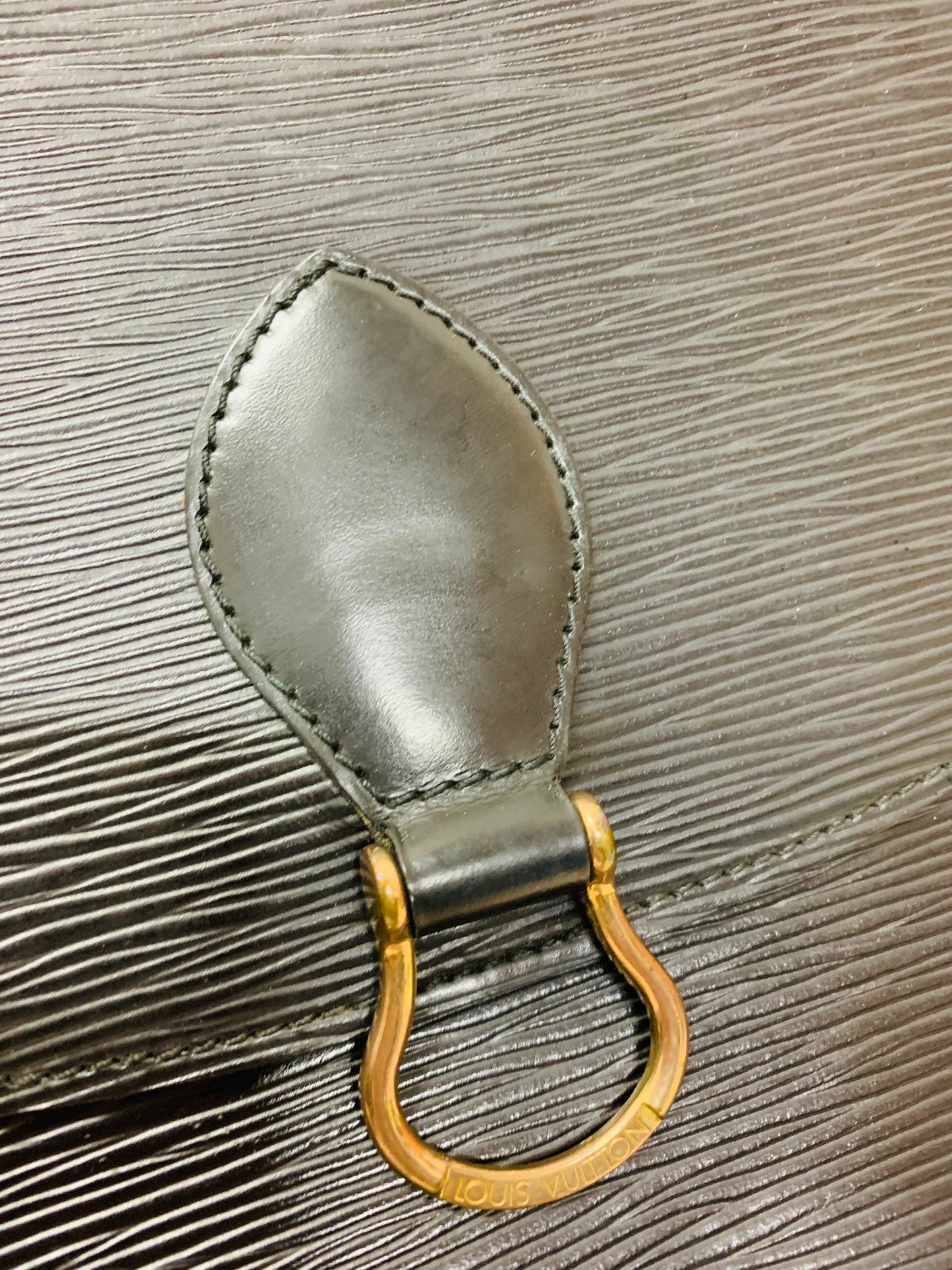 LOUIS VUITTON ntage Epi Saint Cloud GM Noir