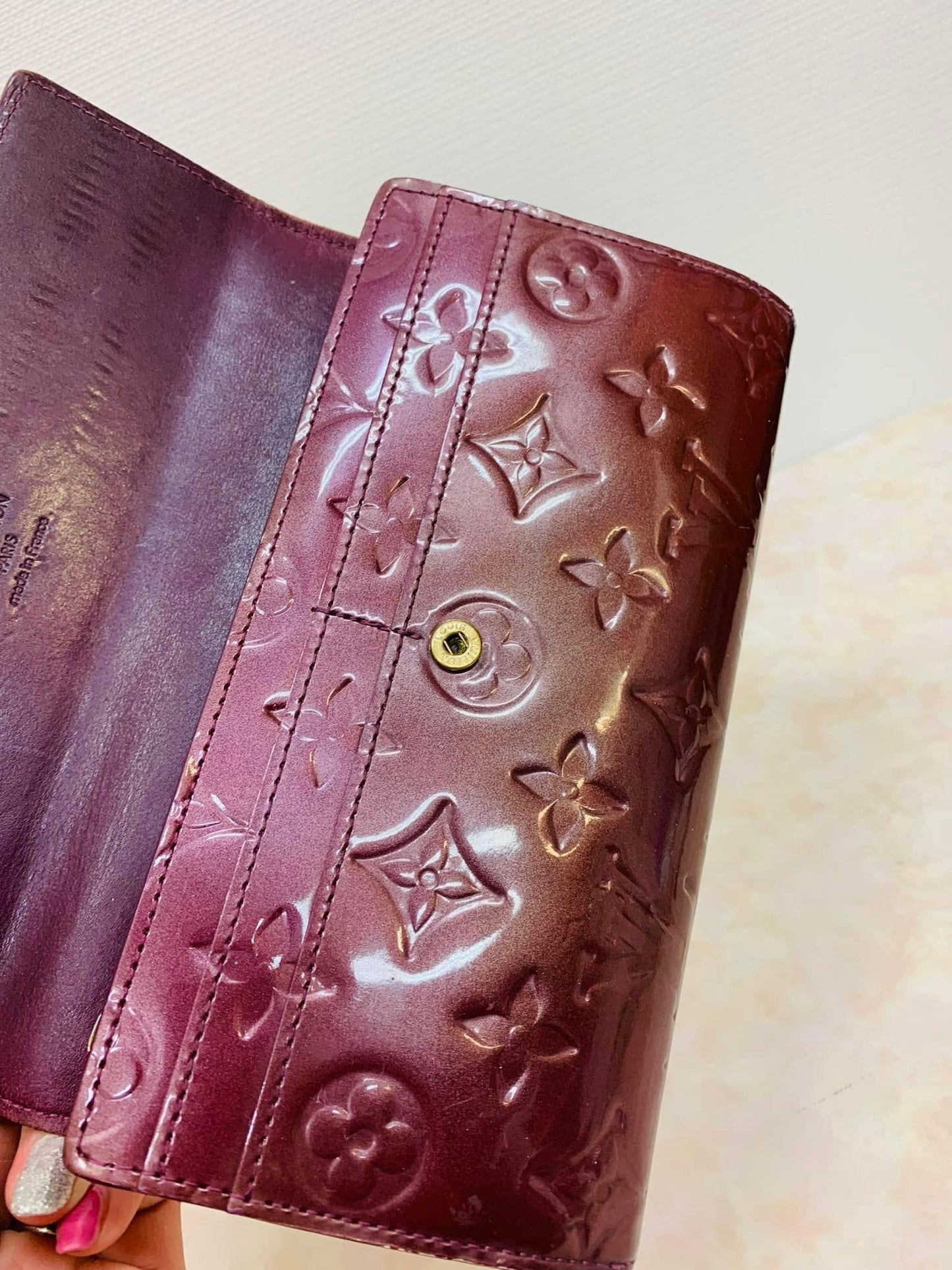 LOUIS VUITTON VERNIS SARAH WALLET