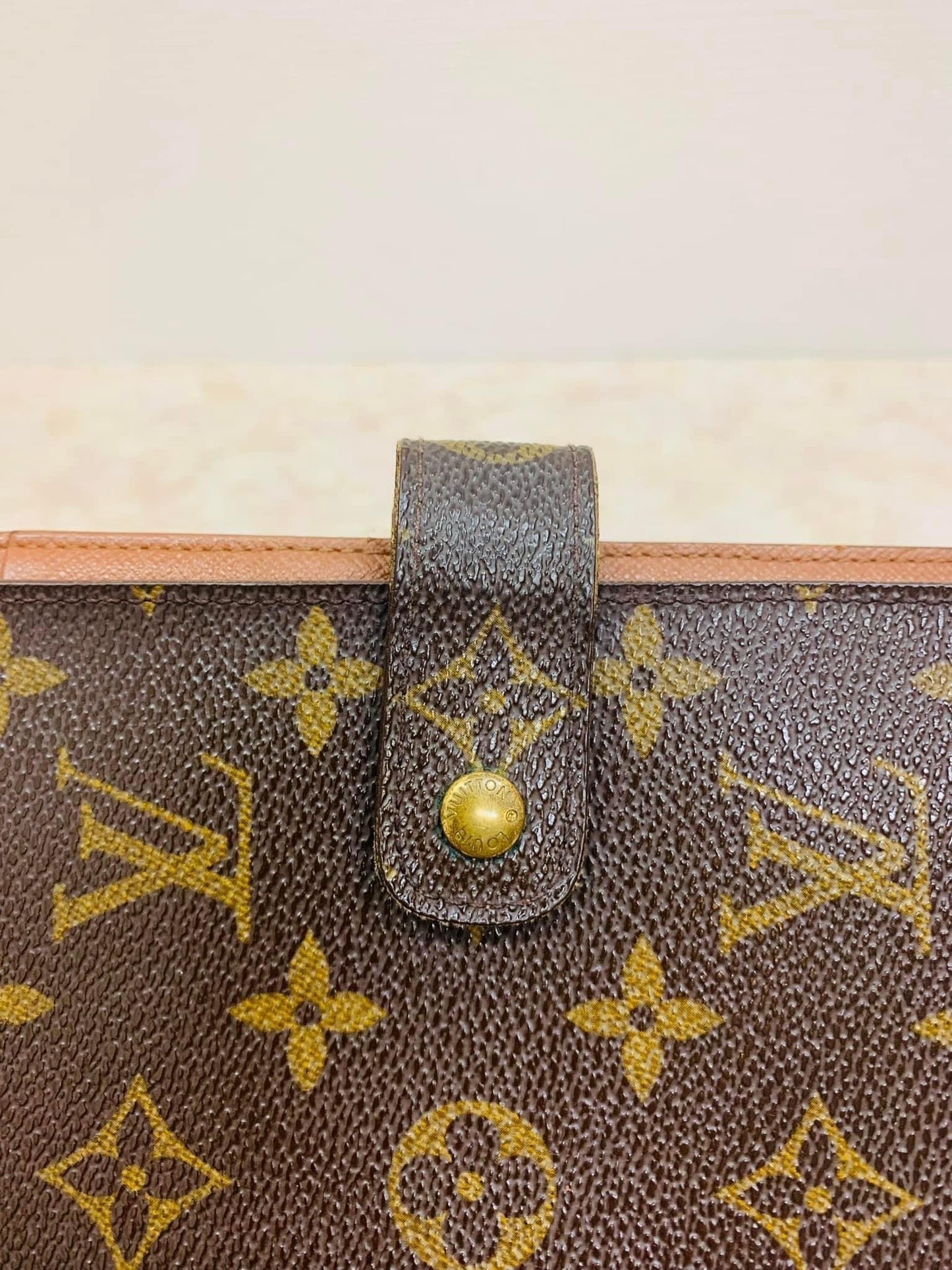 AUTHENTIC LOUIS VUITTON Agenda MM Monogram
