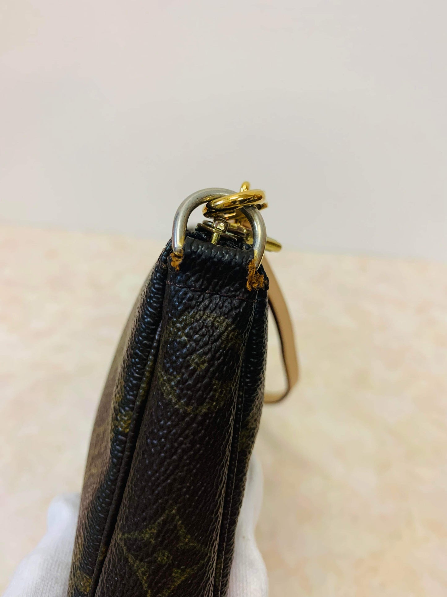 LOUIS VUITTON POCHETTE ACCESSORIES