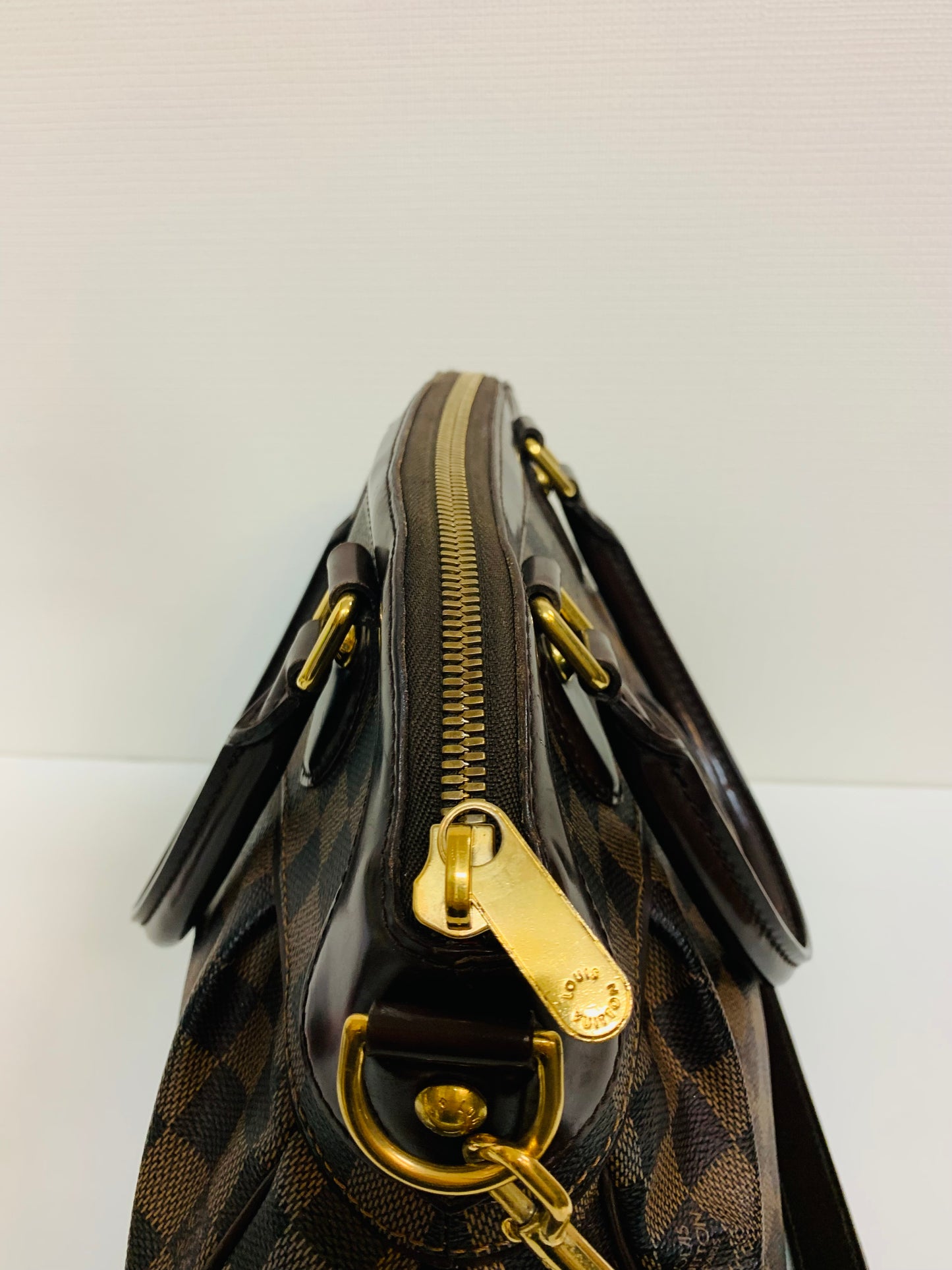 LOUIS VUITTON TREVI PM DE