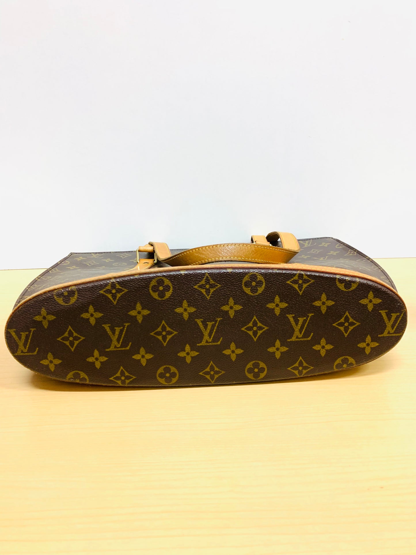 Louis Vuitton Babylone Shoulder Bag (used)
