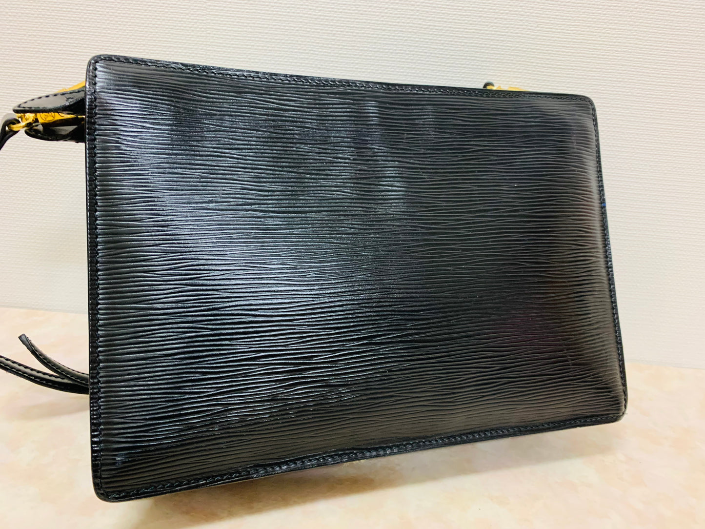 LOUIS VUITTON Epi Noir Enghien Shoulder/clutch bag
