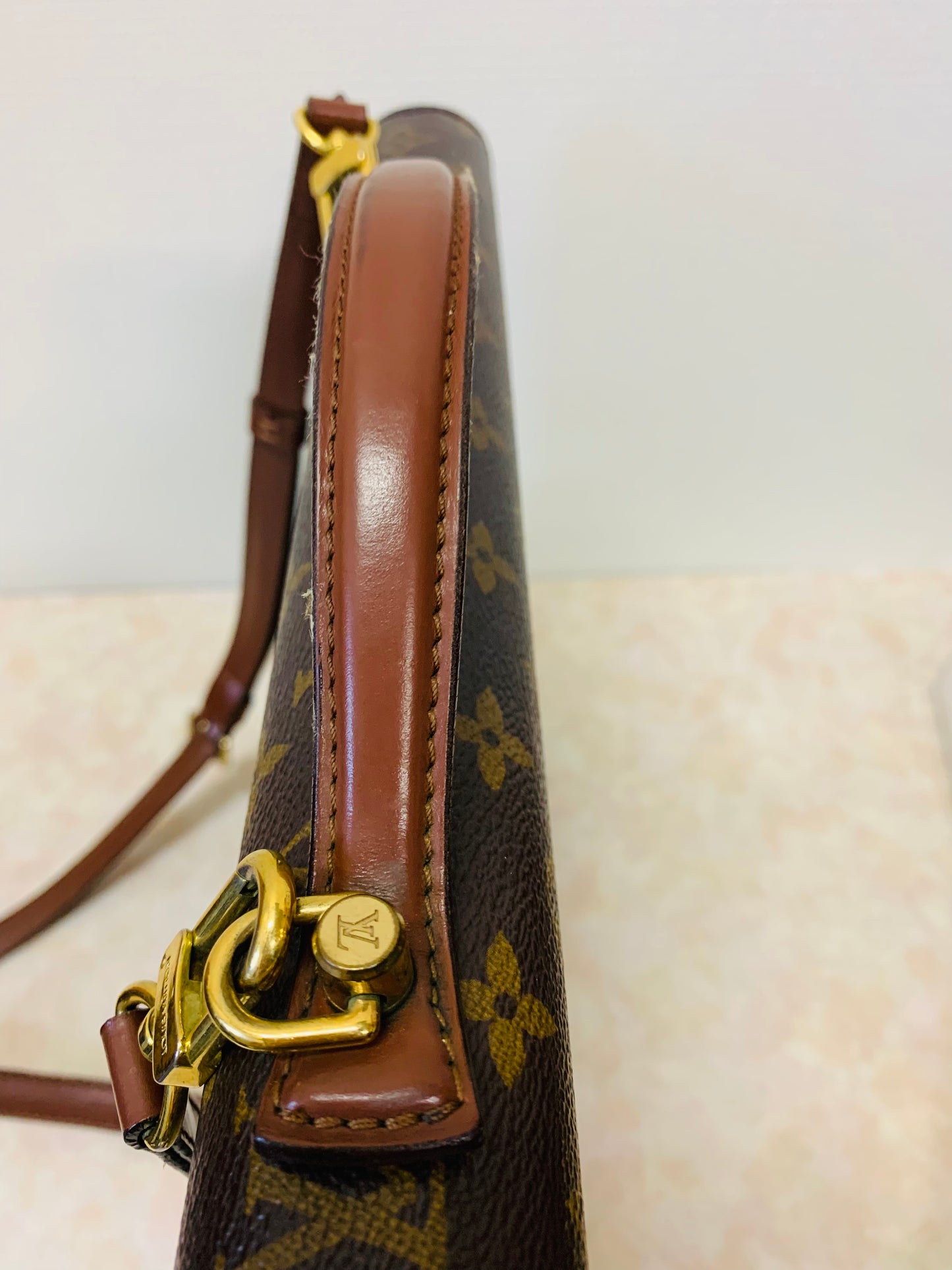 LOUIS VUITTON PORTE DOCUMENTS BUSINESS BAG