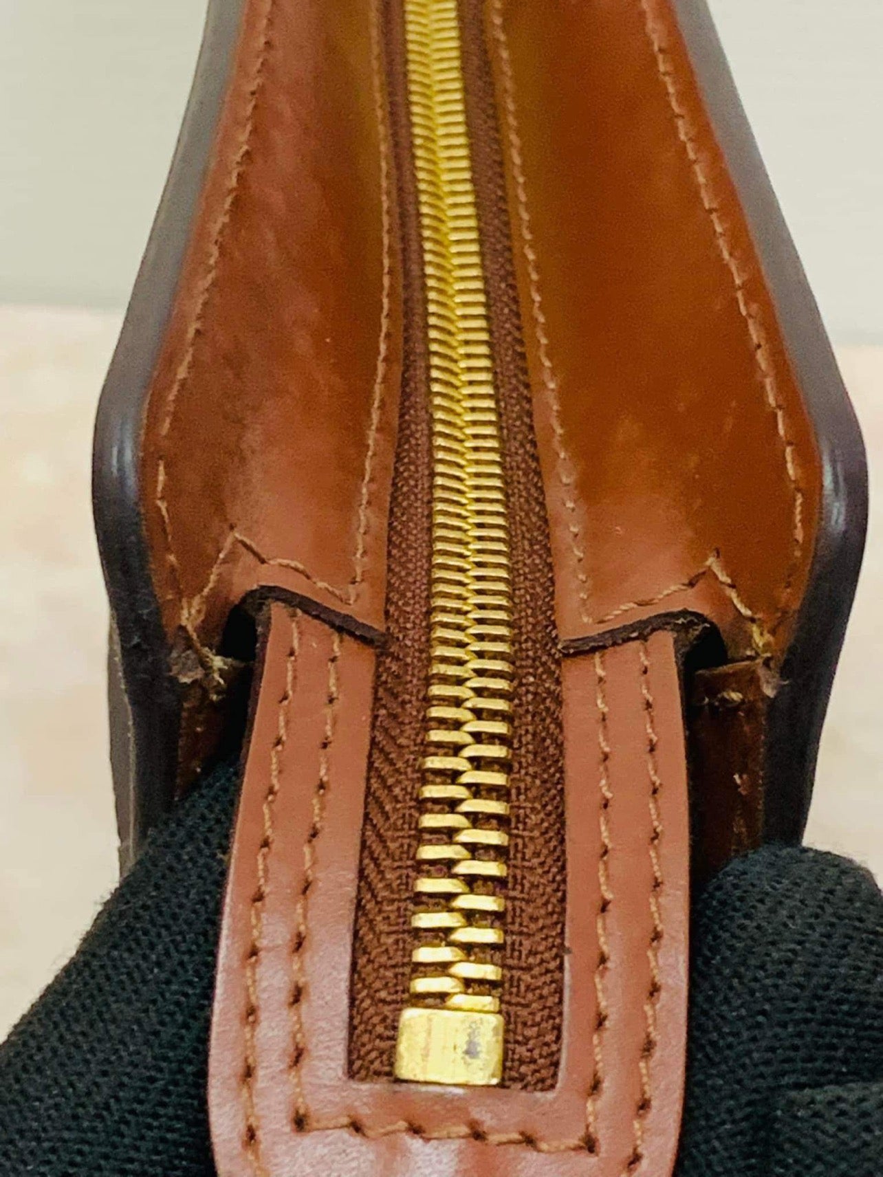 LOUIS VUITTON  Pochette Homme clutch