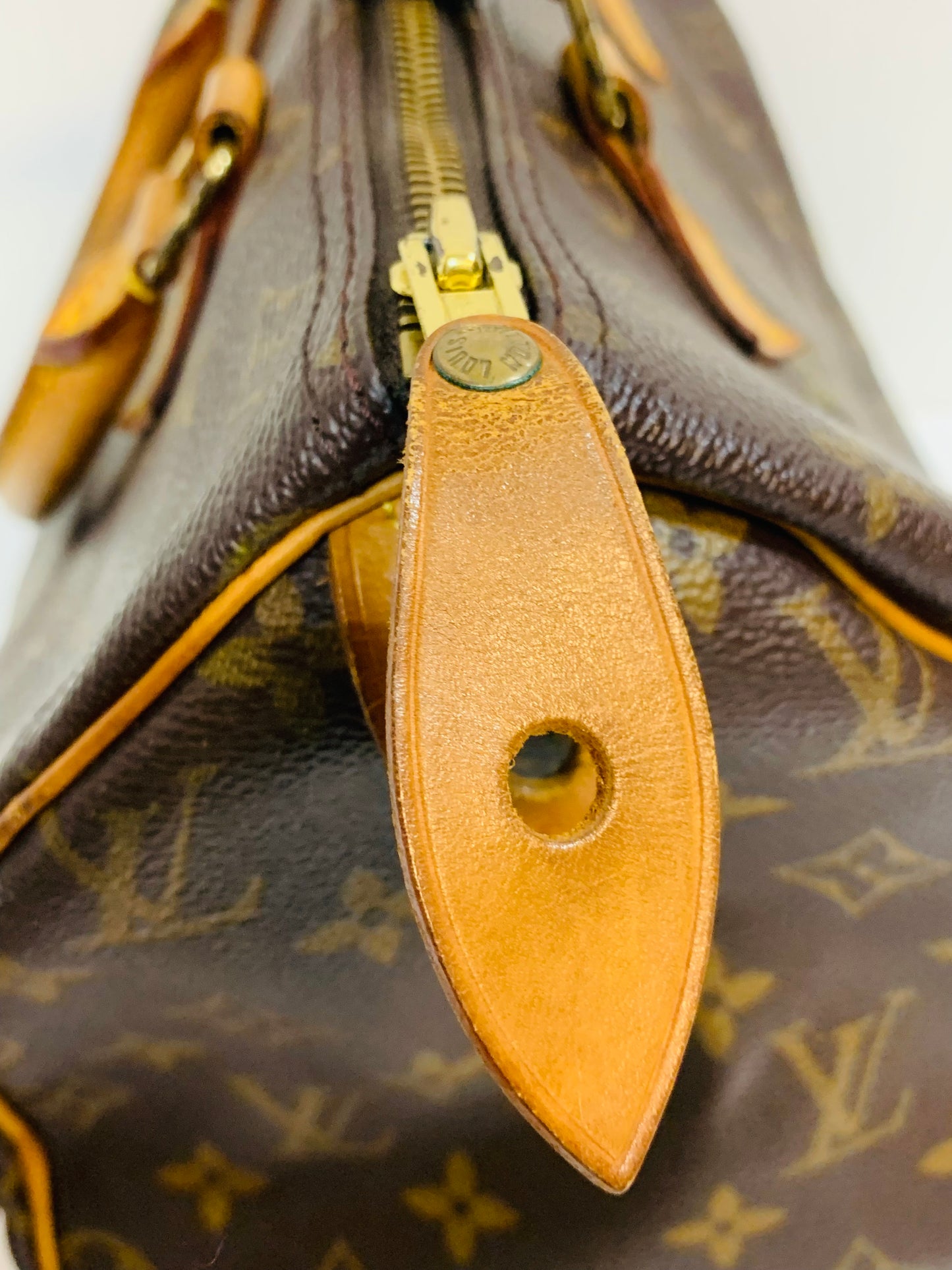 LOUIS VUITTON SPEEDY 30