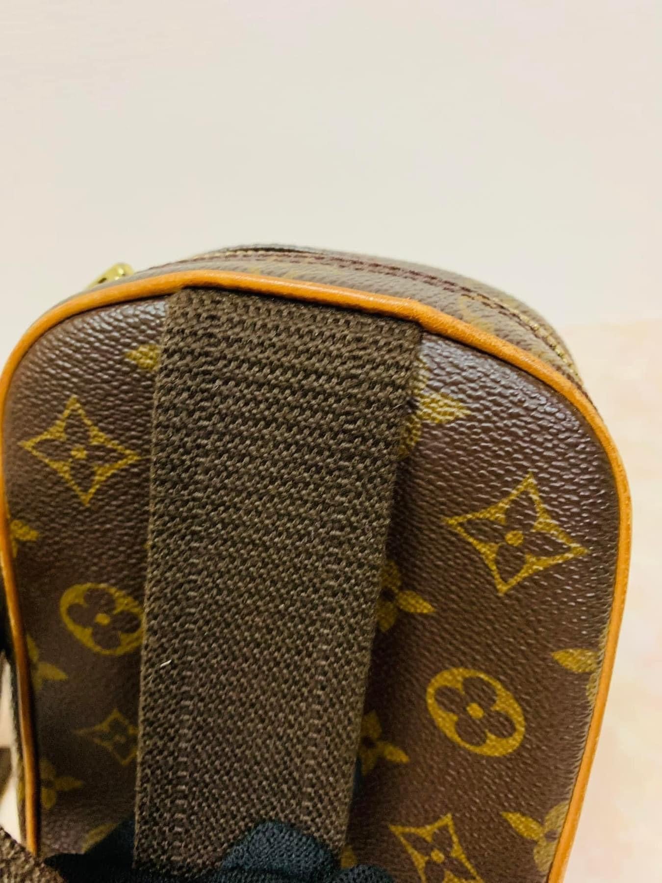 LOUIS VUITTON BUMBAG GANGE
