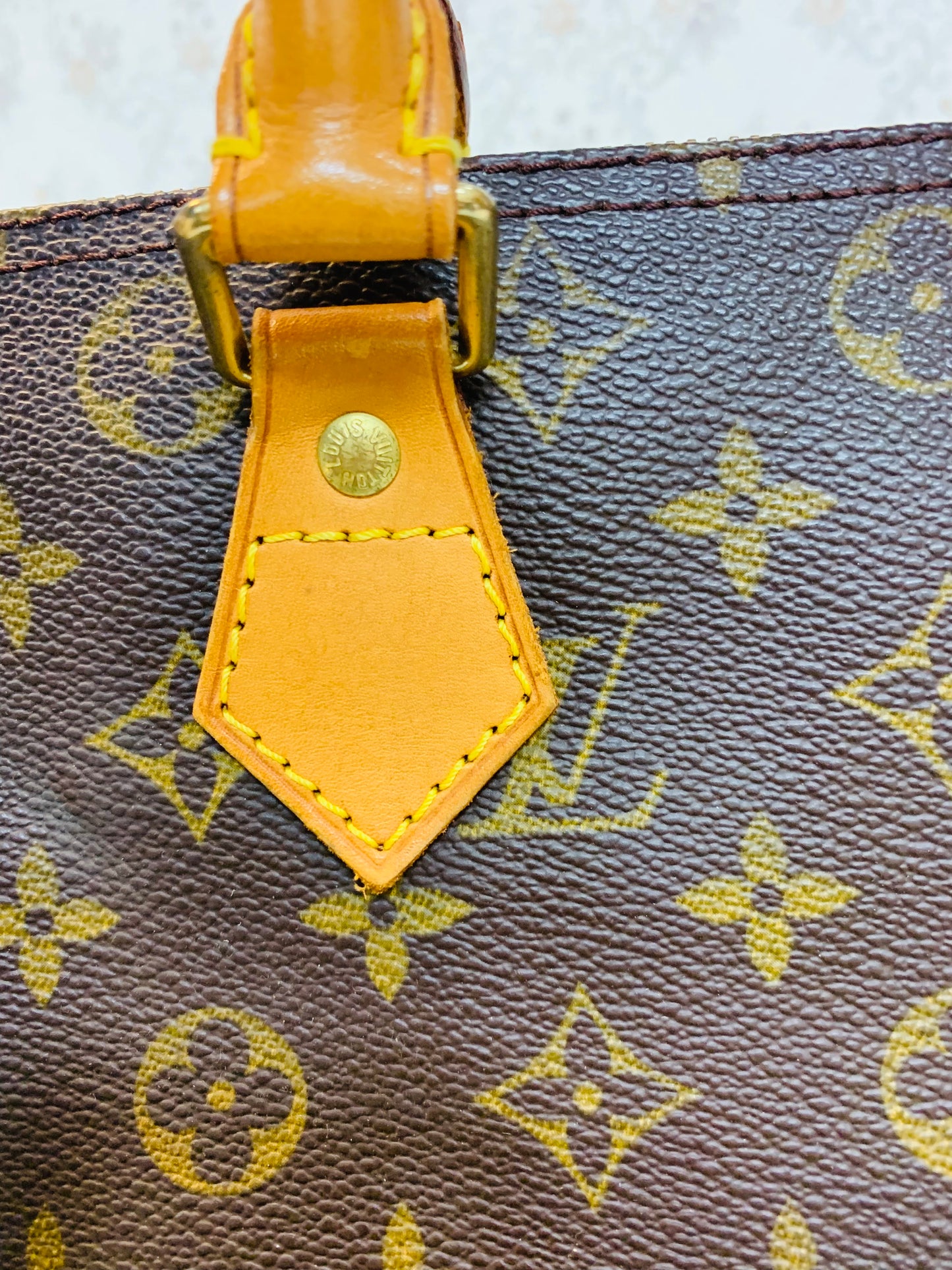 Louis Vuitton Speedy 30
