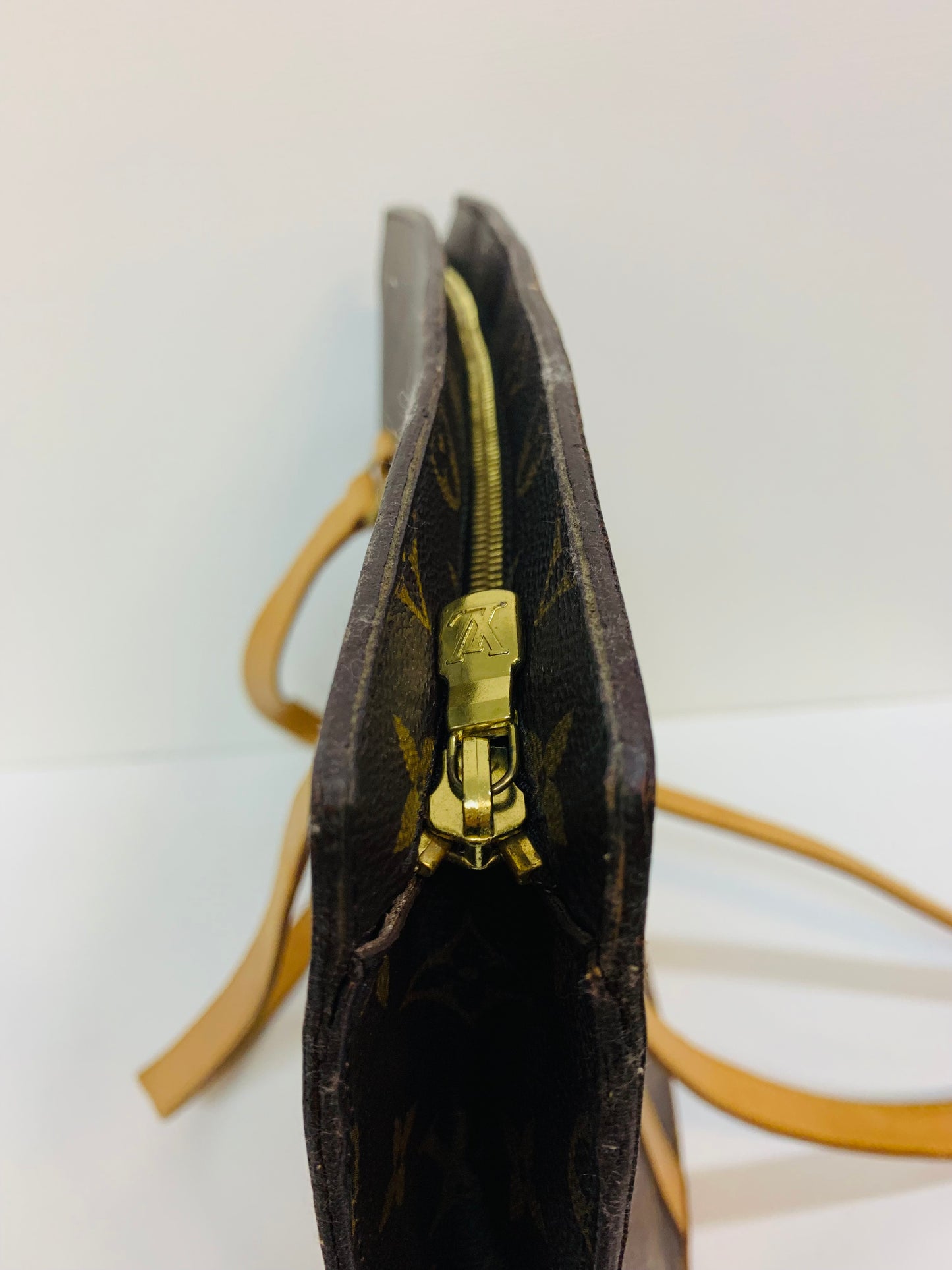 LOUIS VUITTON BABYLON TOTE BAG