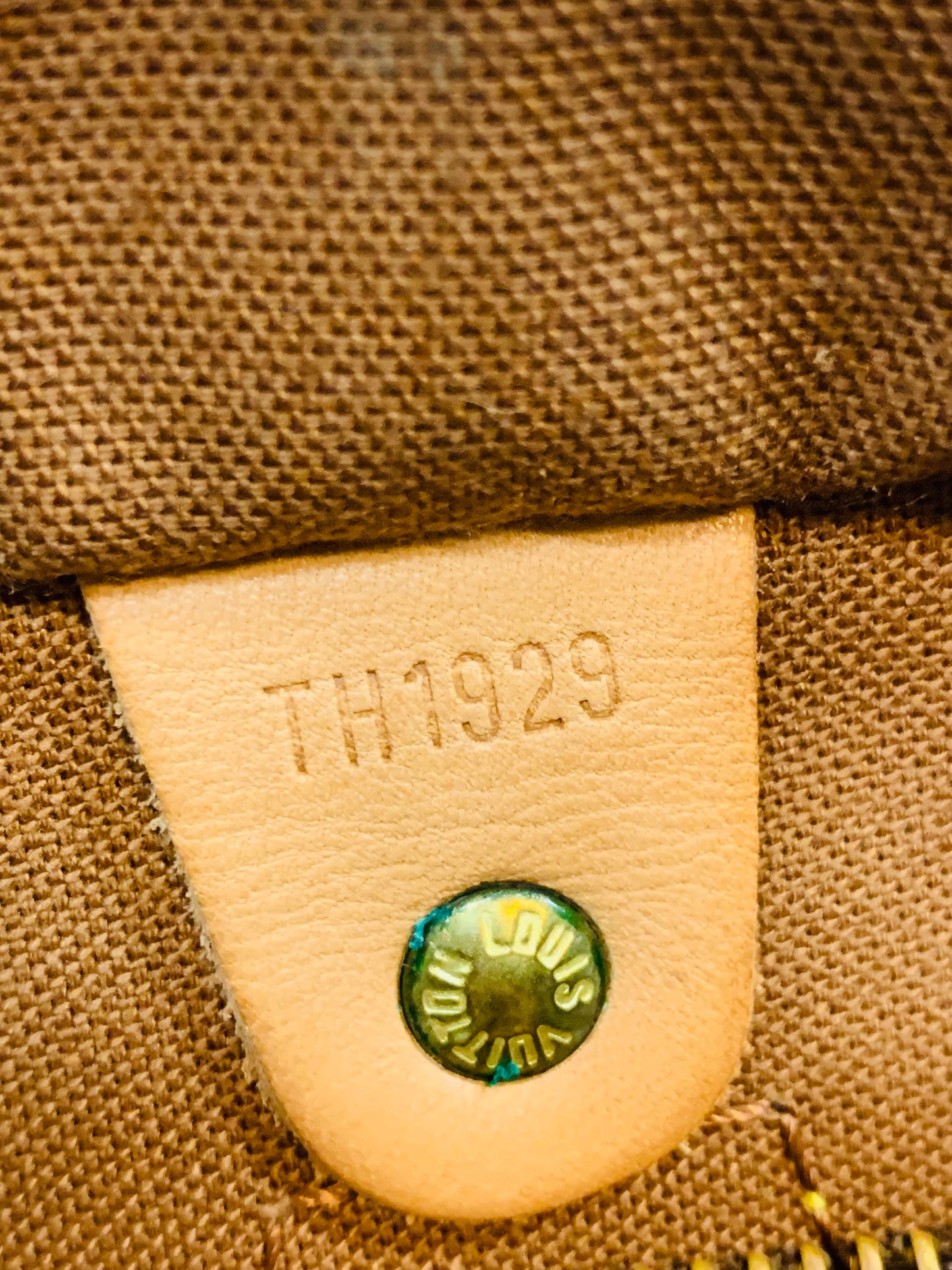 USED LOUIS VUITTON SPEEDY 30