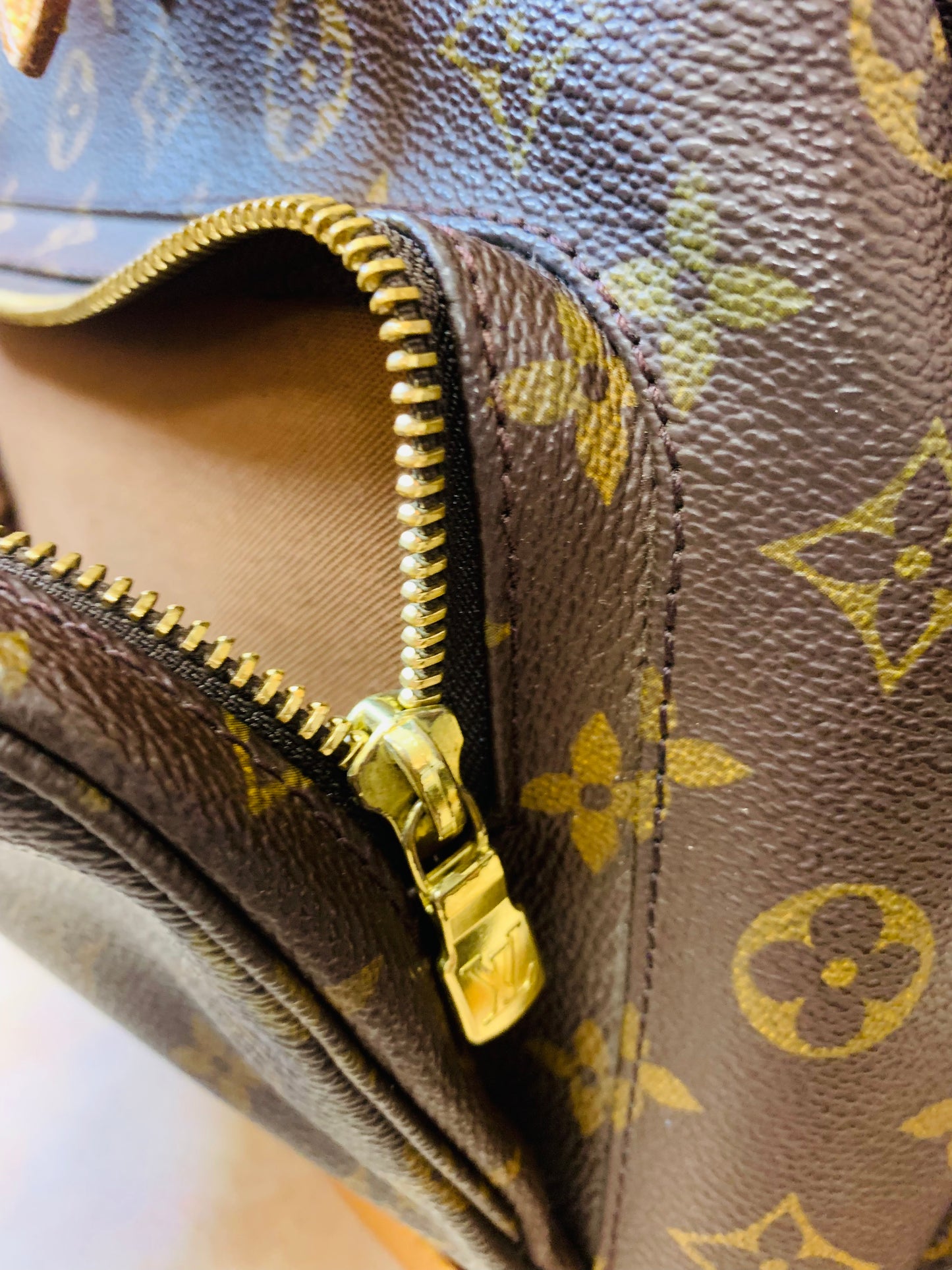 LOUIS VUITTON MONTSOURIS GM