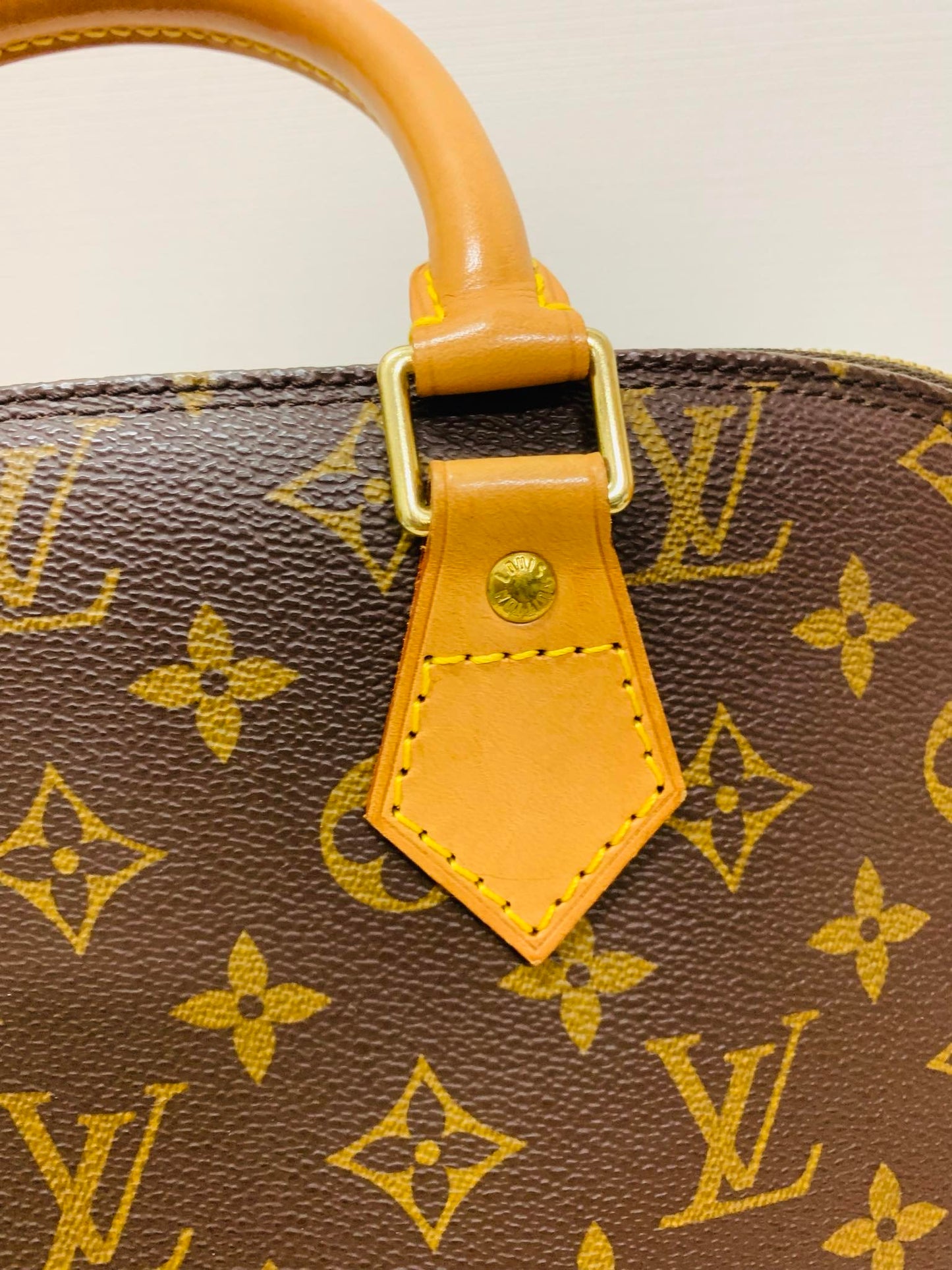 LOUIS VUITTON ALMA PM