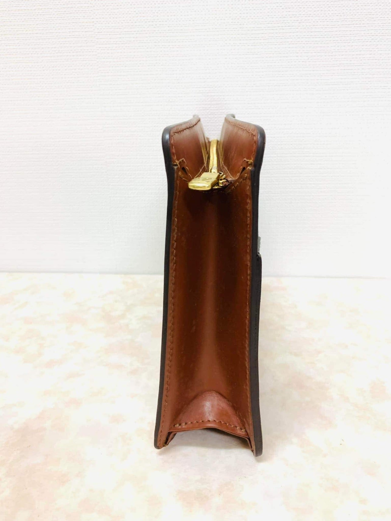 LOUIS VUITTON  Pochette Homme clutch