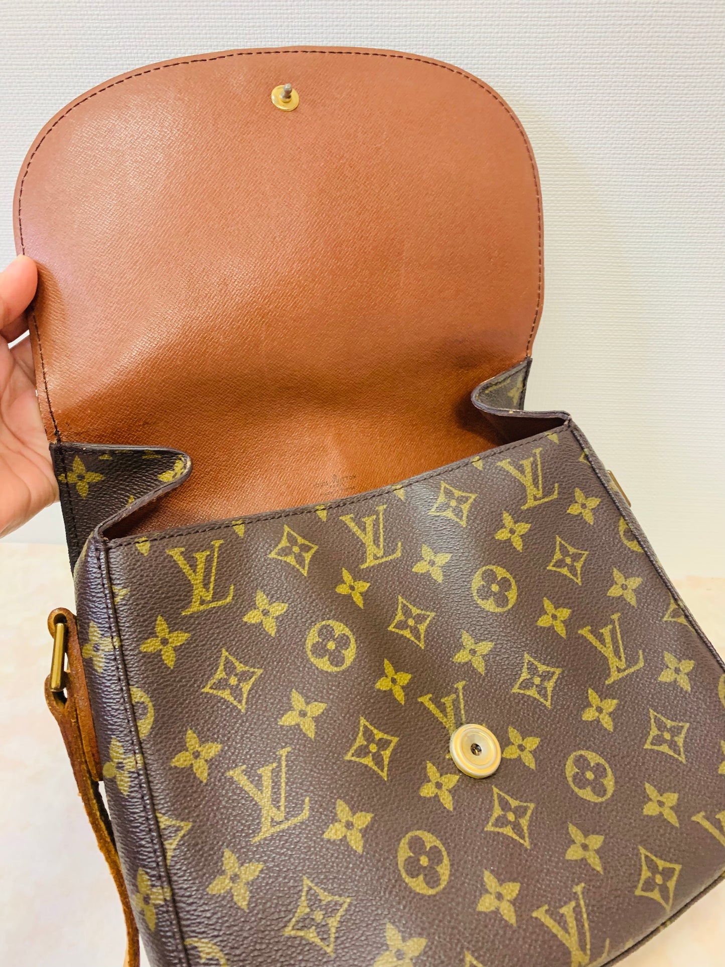 LOUIS VUITTON Saint Cloud GM