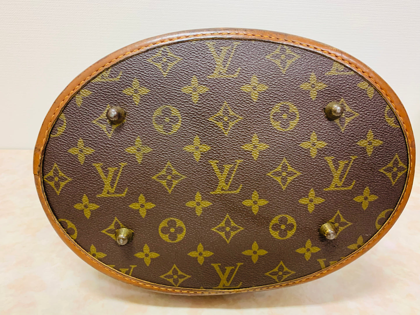 LOUIS VUITTON Bucket GM French Company