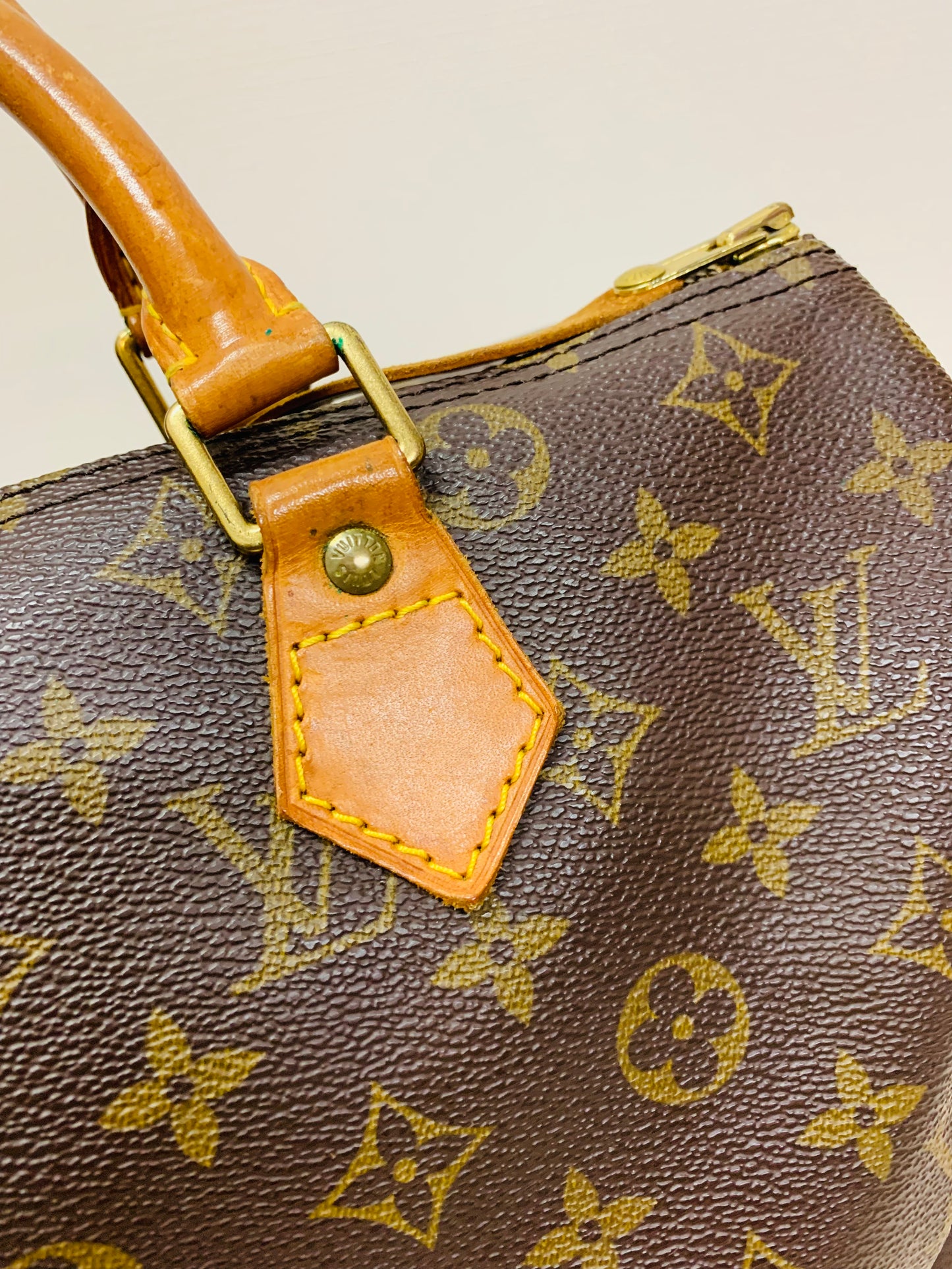 LOUIS VUITTON Speedy 30