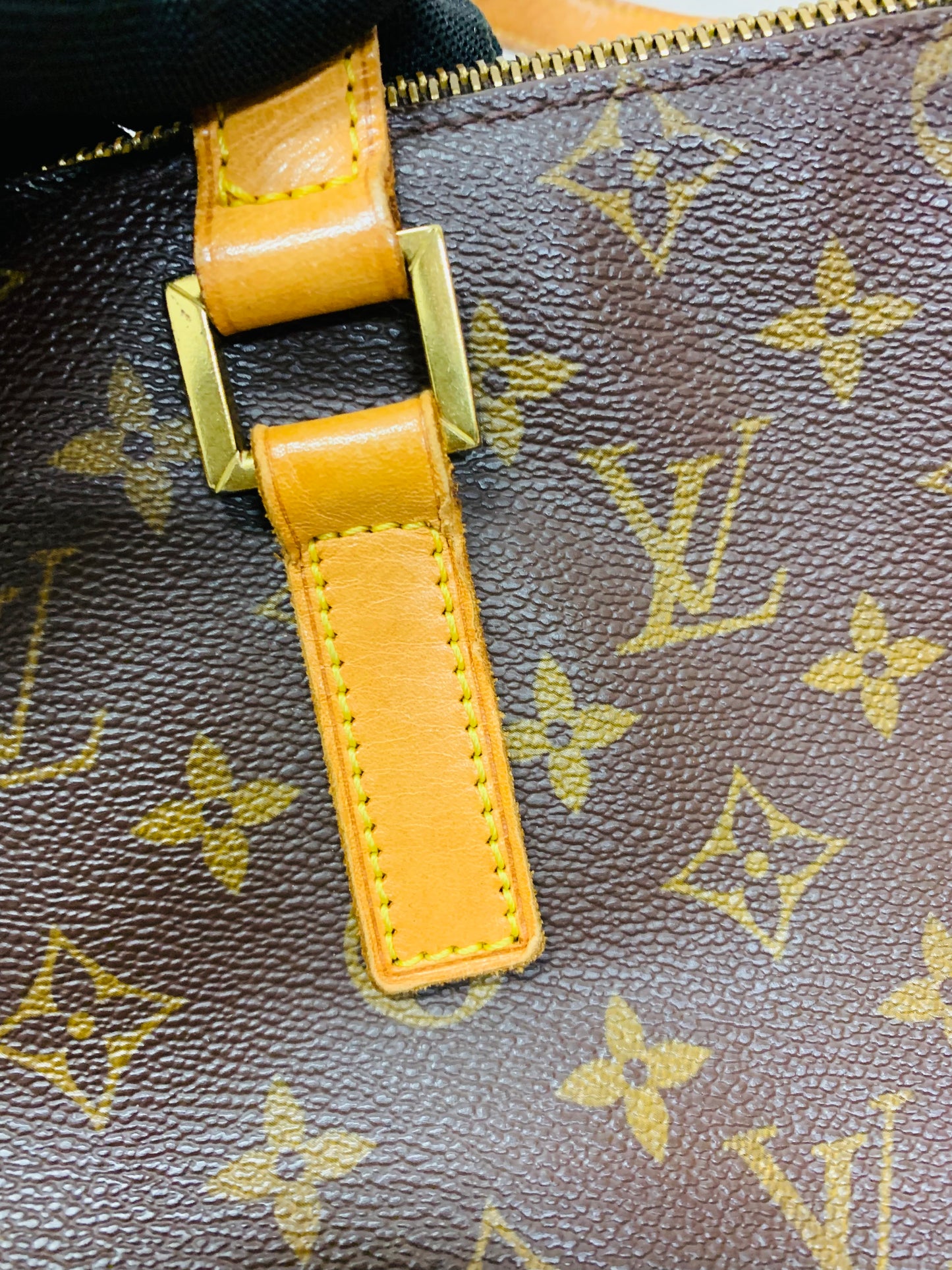 LOUIS VUITTON Cabas Mezzo Tote Bag