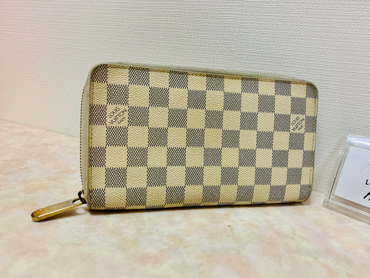 LOUIS VUITTON Damier Azur Zippy Wallet Organizer