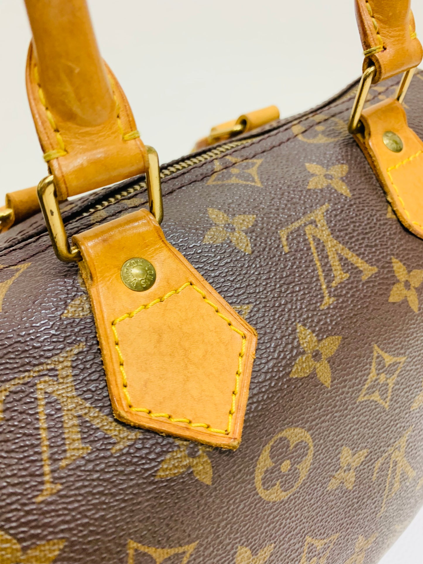 USED LOUIS VUITTON SPEEDY 25