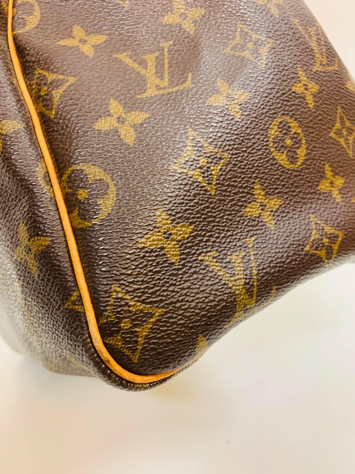 LOUIS VUITTON SPEEDY 30