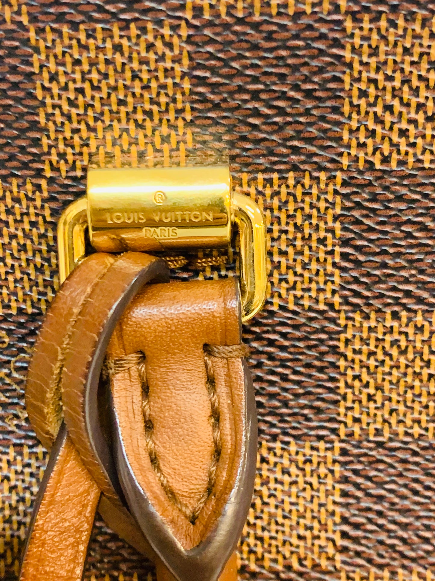 LOUIS VUITTON Belmont Tote bag DE