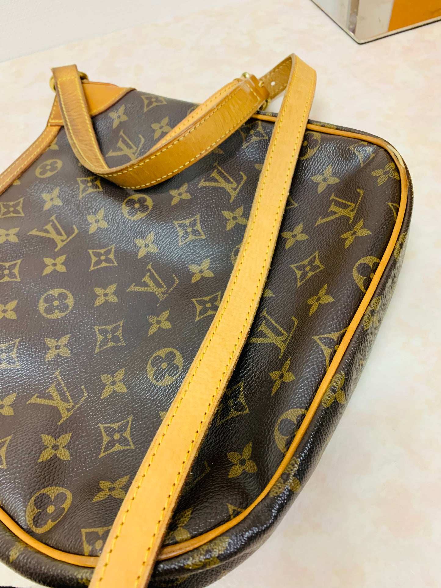 LOUIS VUITTON ODEON PM