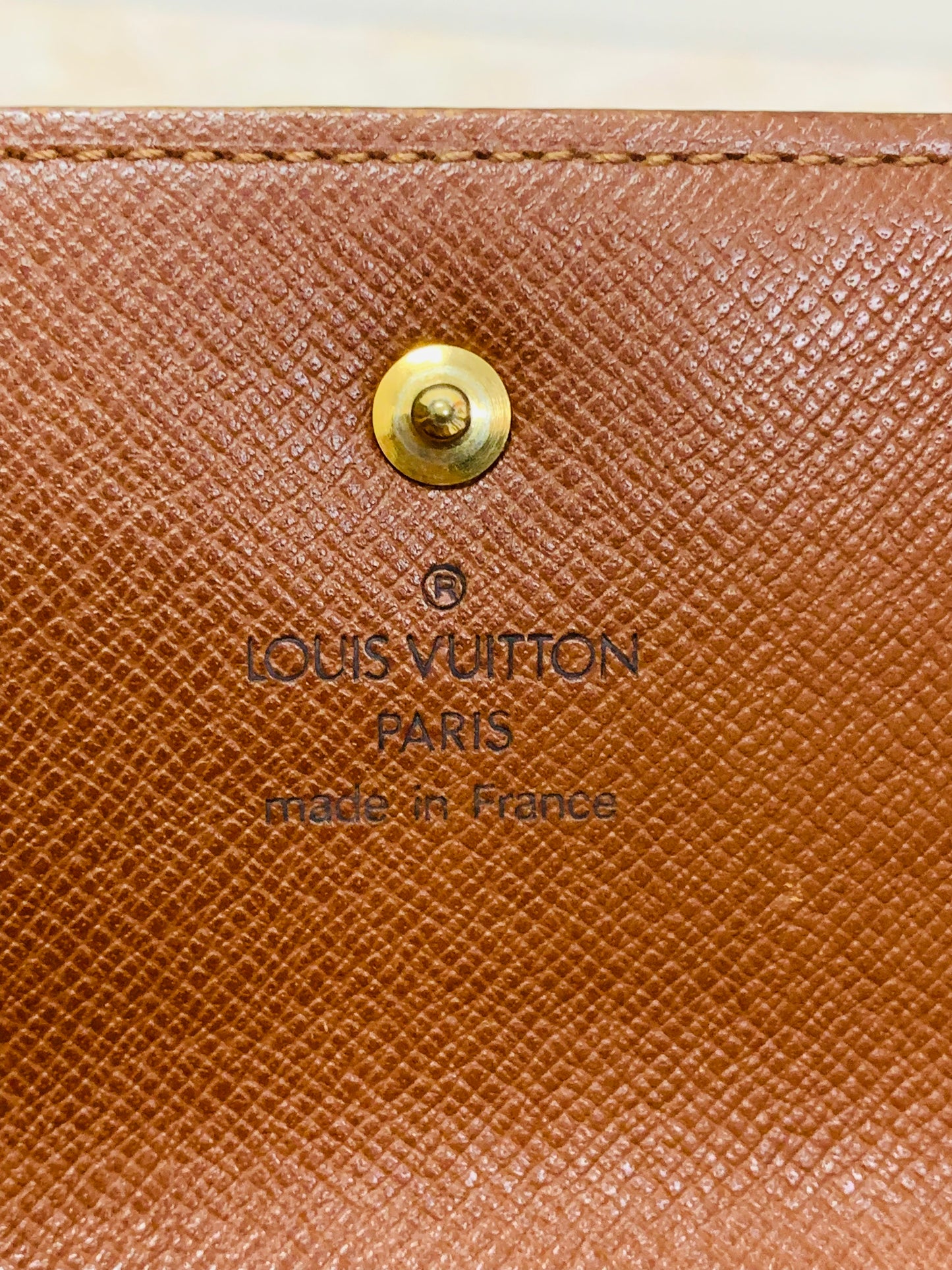 LOUIS VUITTON International Wallet