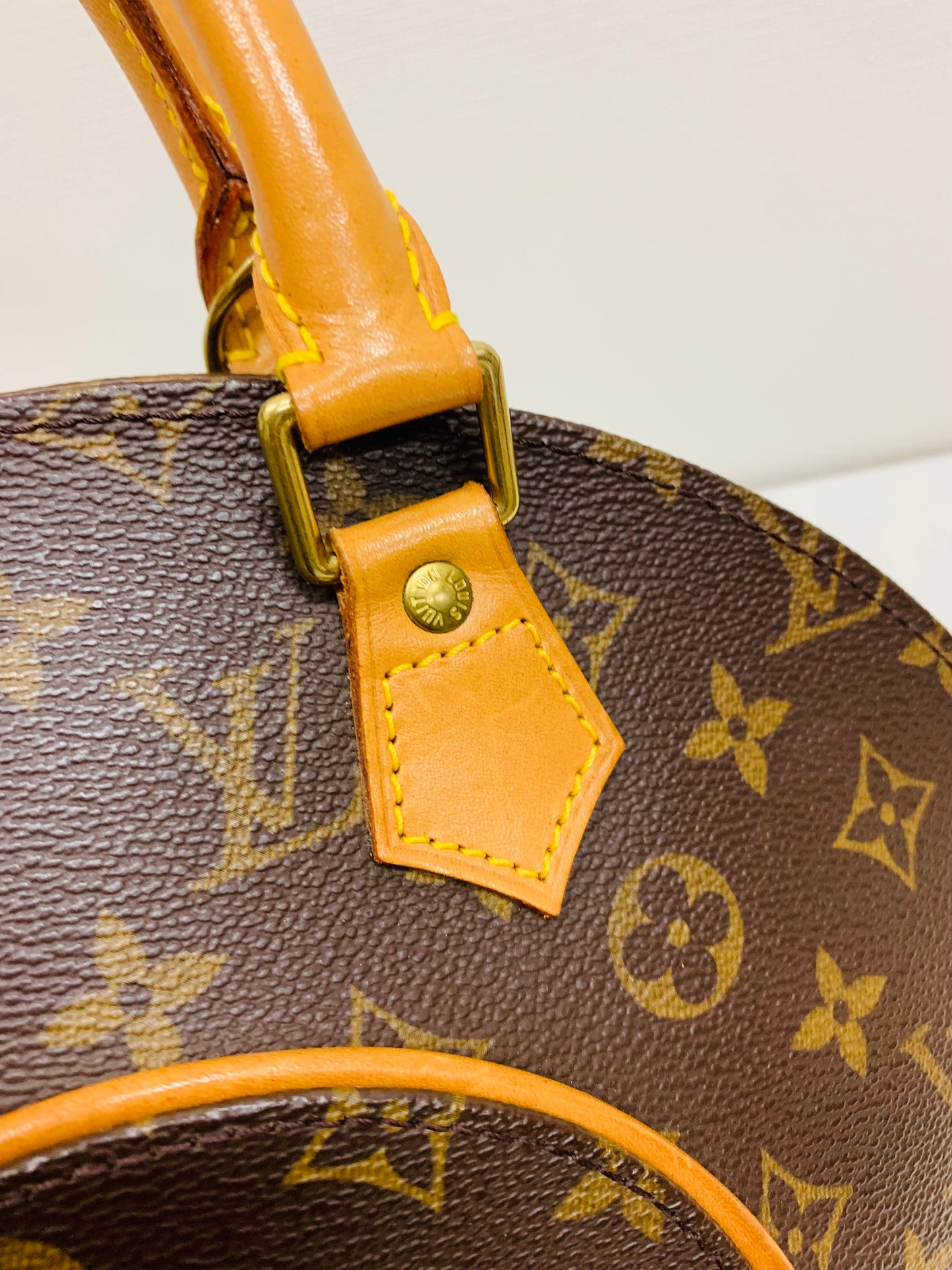 USED LOUIS VUITTON ELLIPSE PM