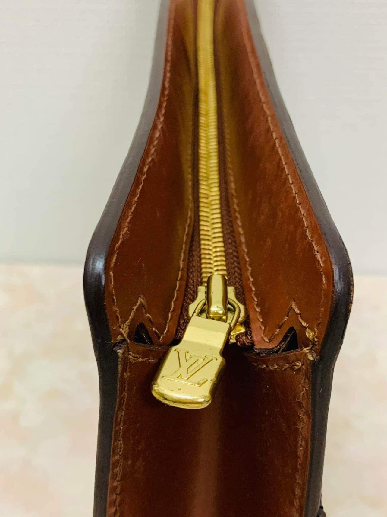 LOUIS VUITTON  Pochette Homme clutch