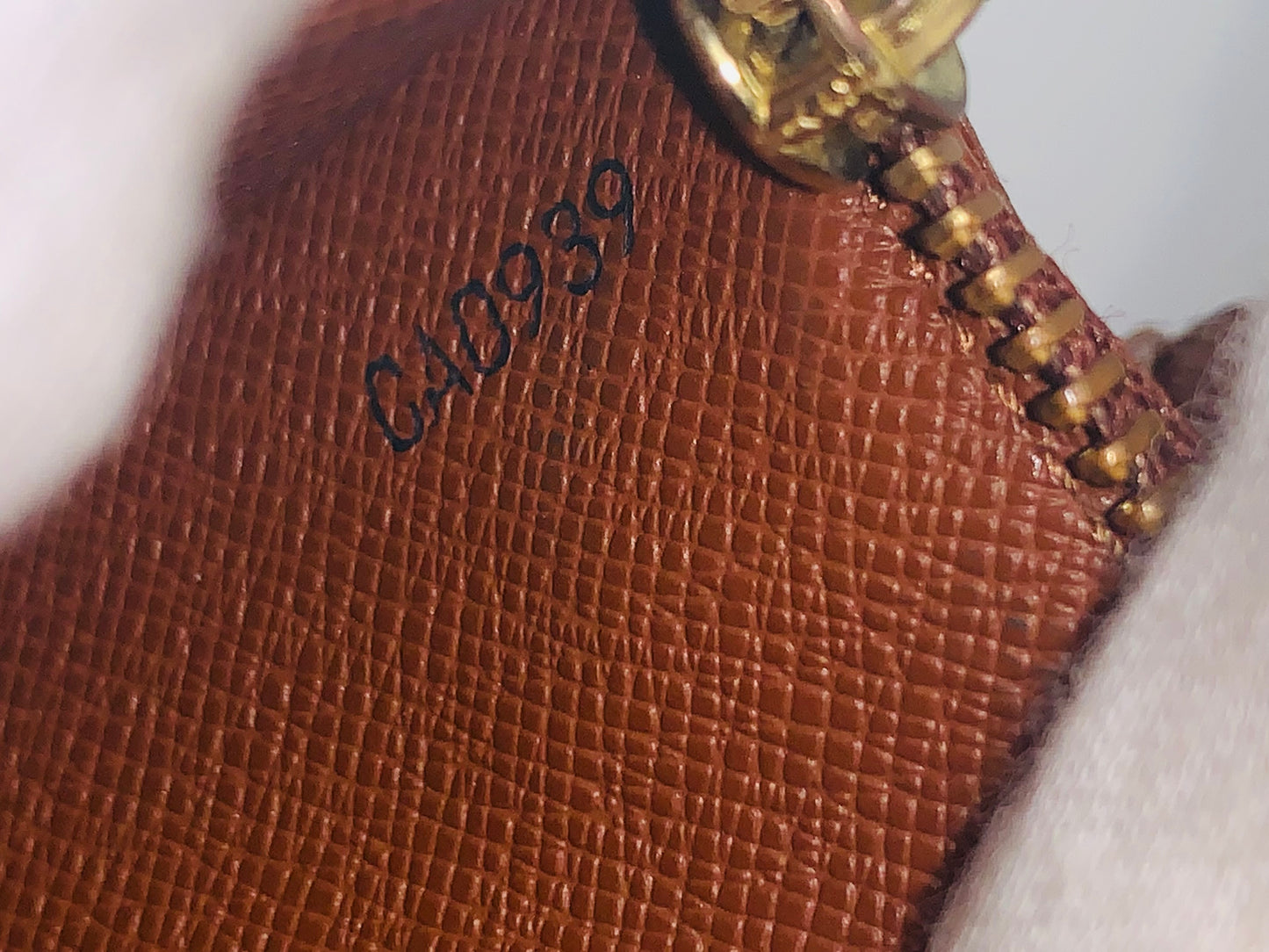 Louis Vuitton Sarah Wallet Moogram