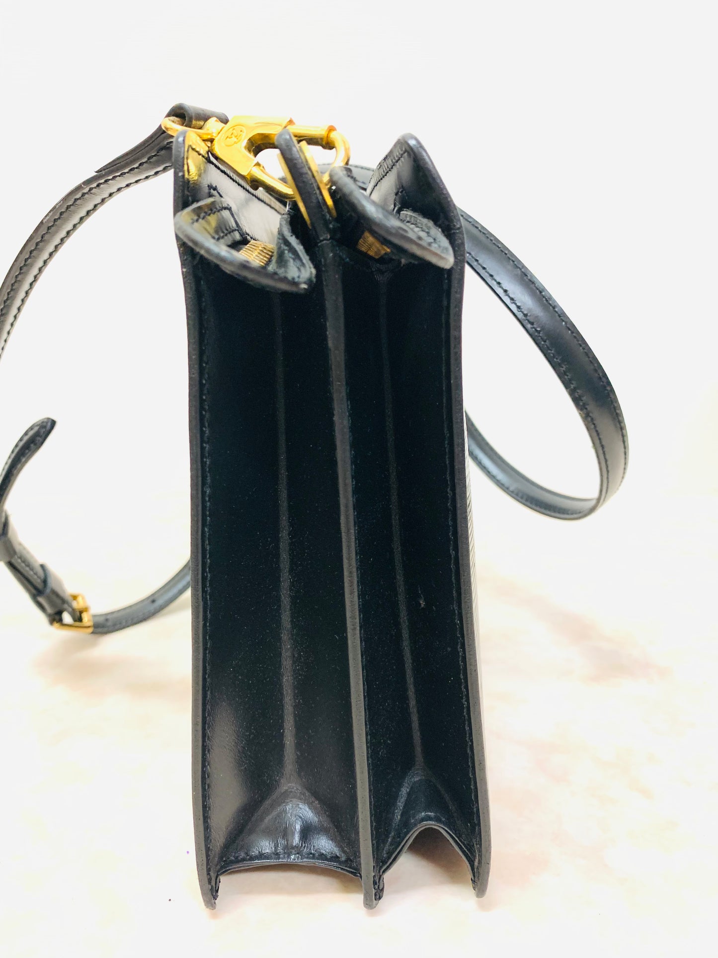 LOUIS VUITTON Epi Noir Enghien Shoulder/clutch bag