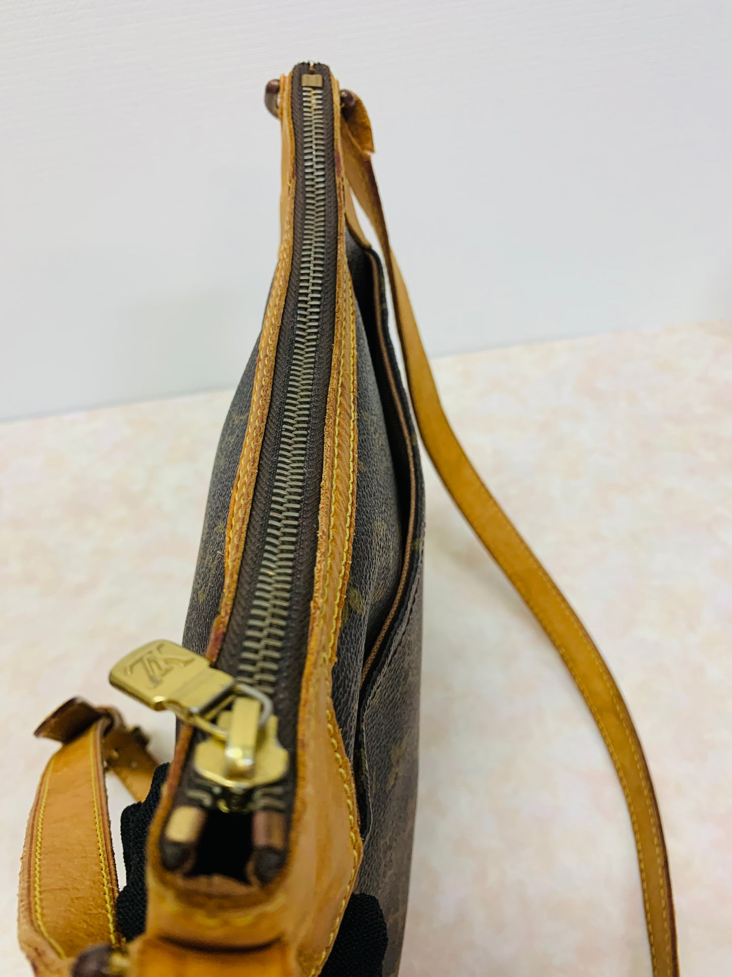 LOUIS VUITTON ODEON PM