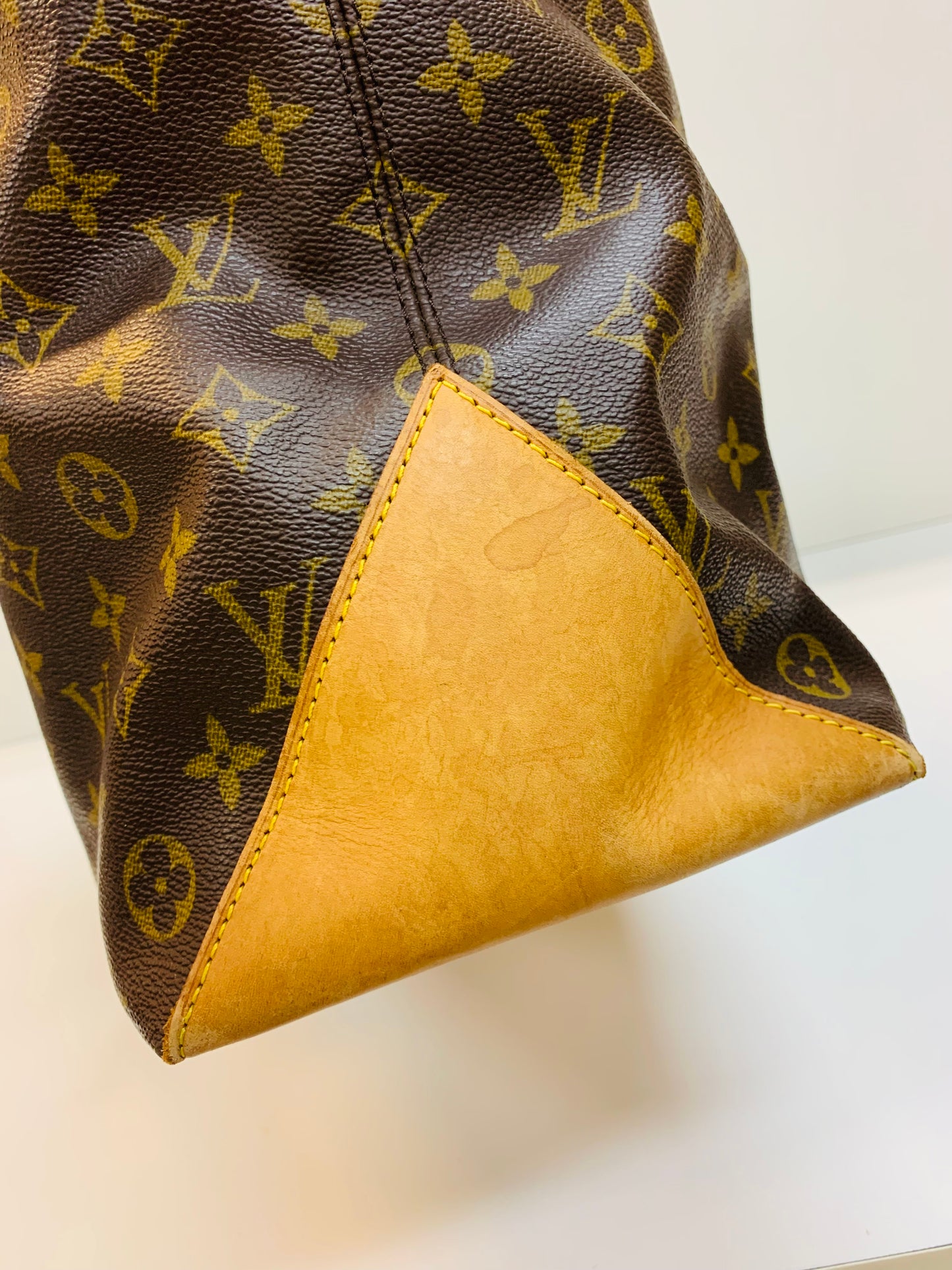 LOUIS VUITTON Cabas Alto Monogram