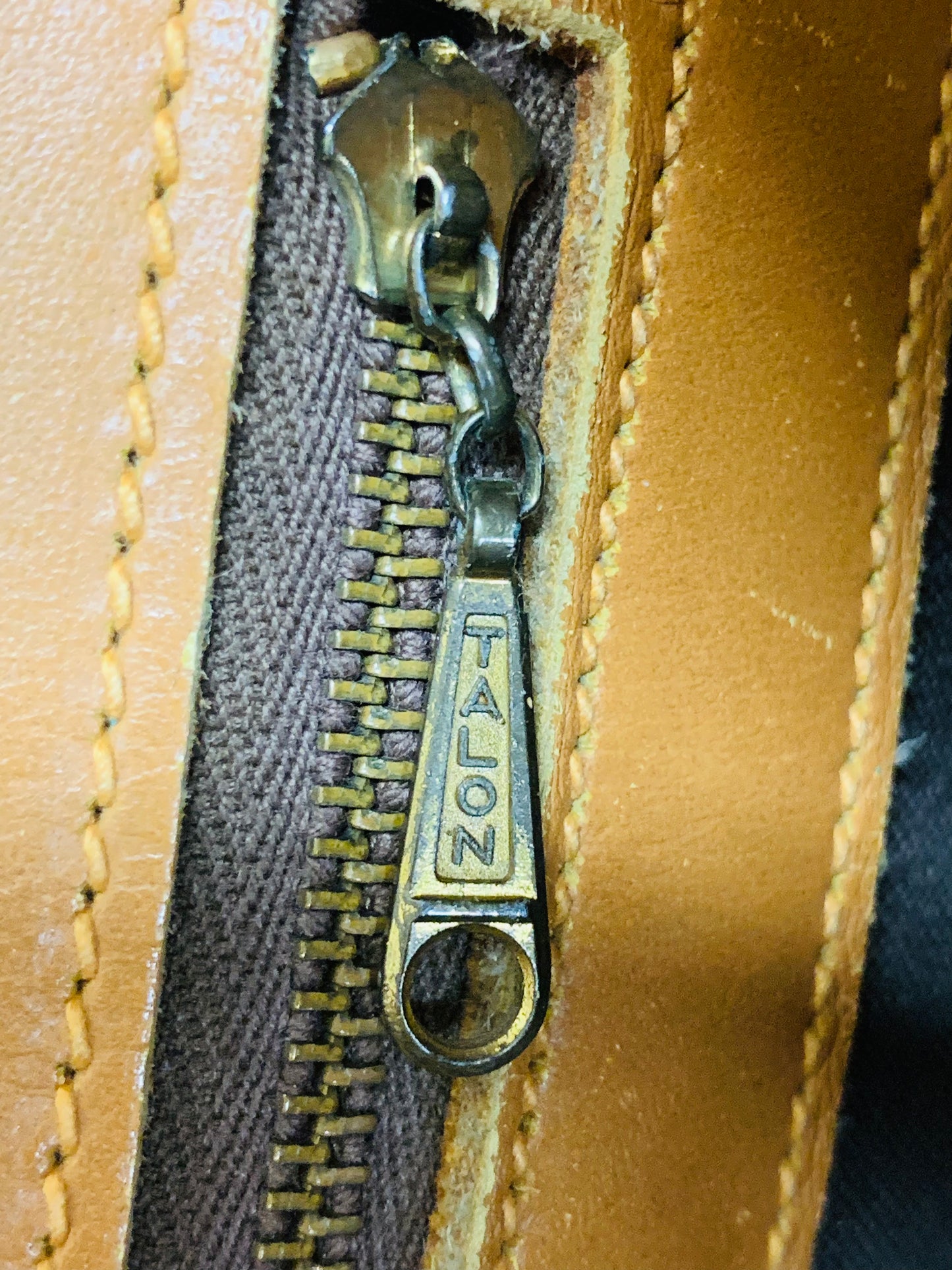 LOUIS VUITTON Bucket GM French and Company