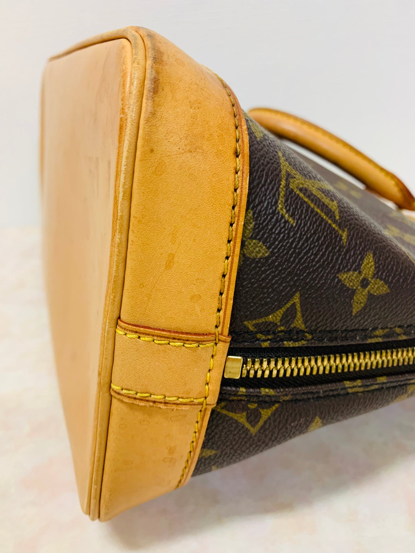 LOUIS VUITTON ALMA PM