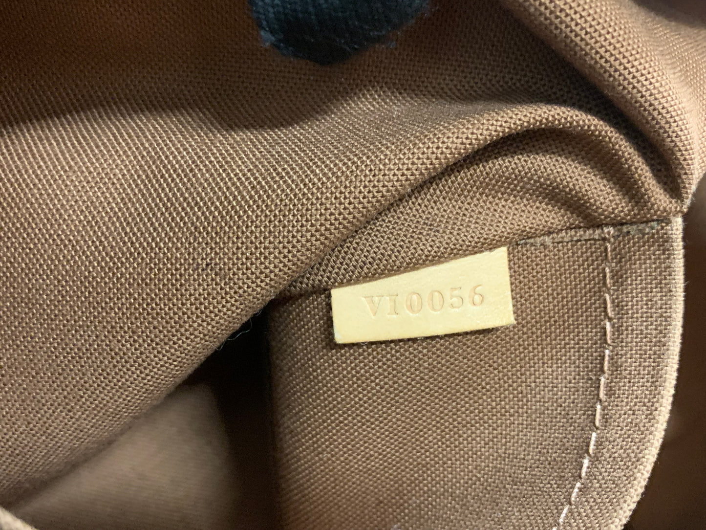 Louis Vuitton Monogram Lockit Horizontal