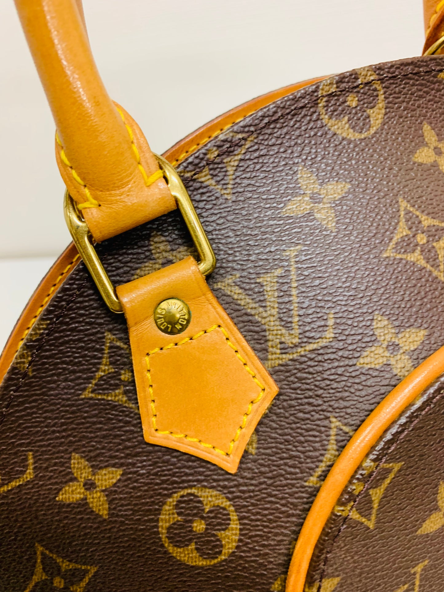 USED LOUIS VUITTON ELLIPSE PM