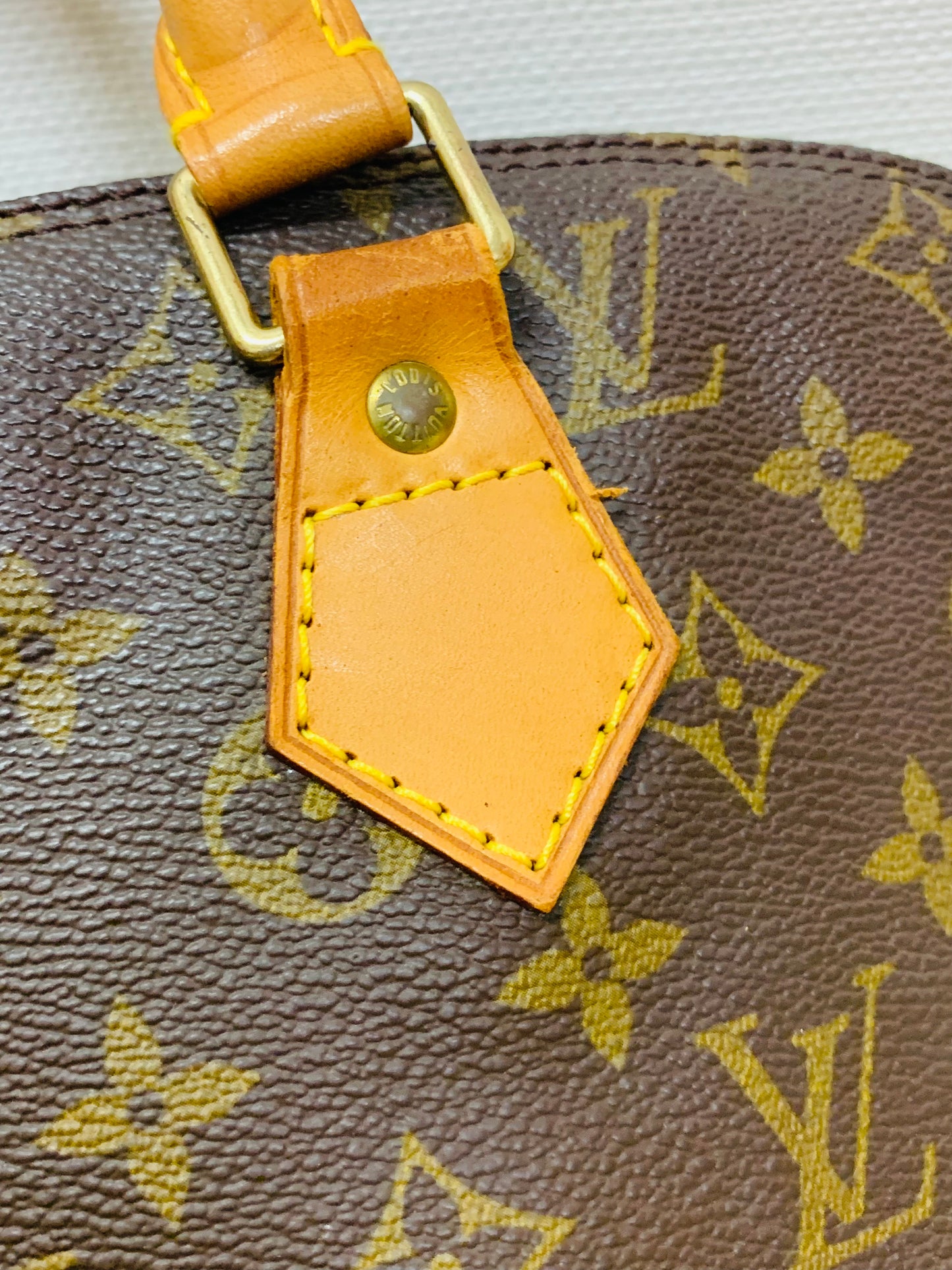 LOUIS VUITTON ALMA PM