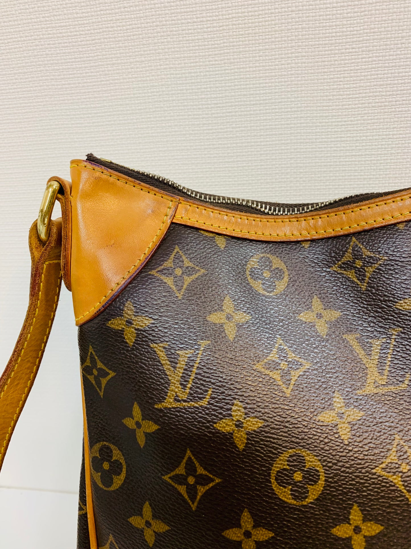 LOUIS VUITTON ODEON PM