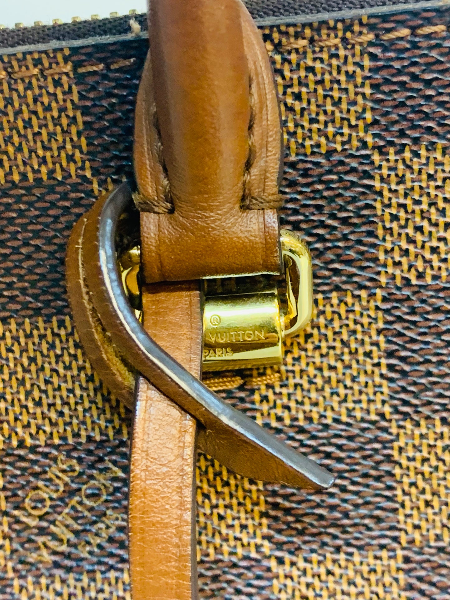 LOUIS VUITTON Belmont Tote bag DE