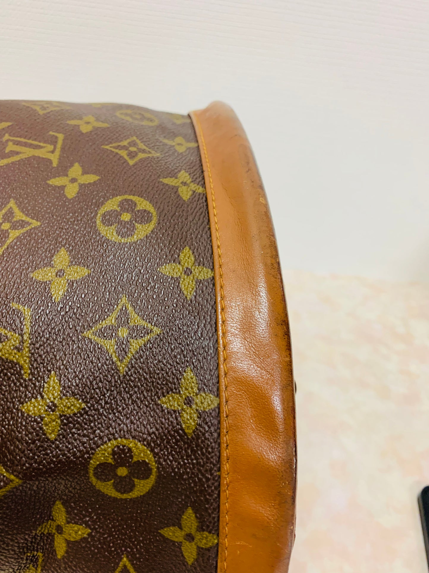 LOUIS VUITTON Bucket GM French Company