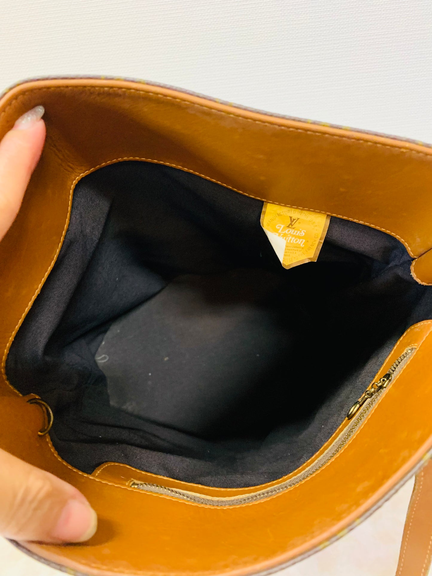 LOUIS VUITTON Bucket GM French Company