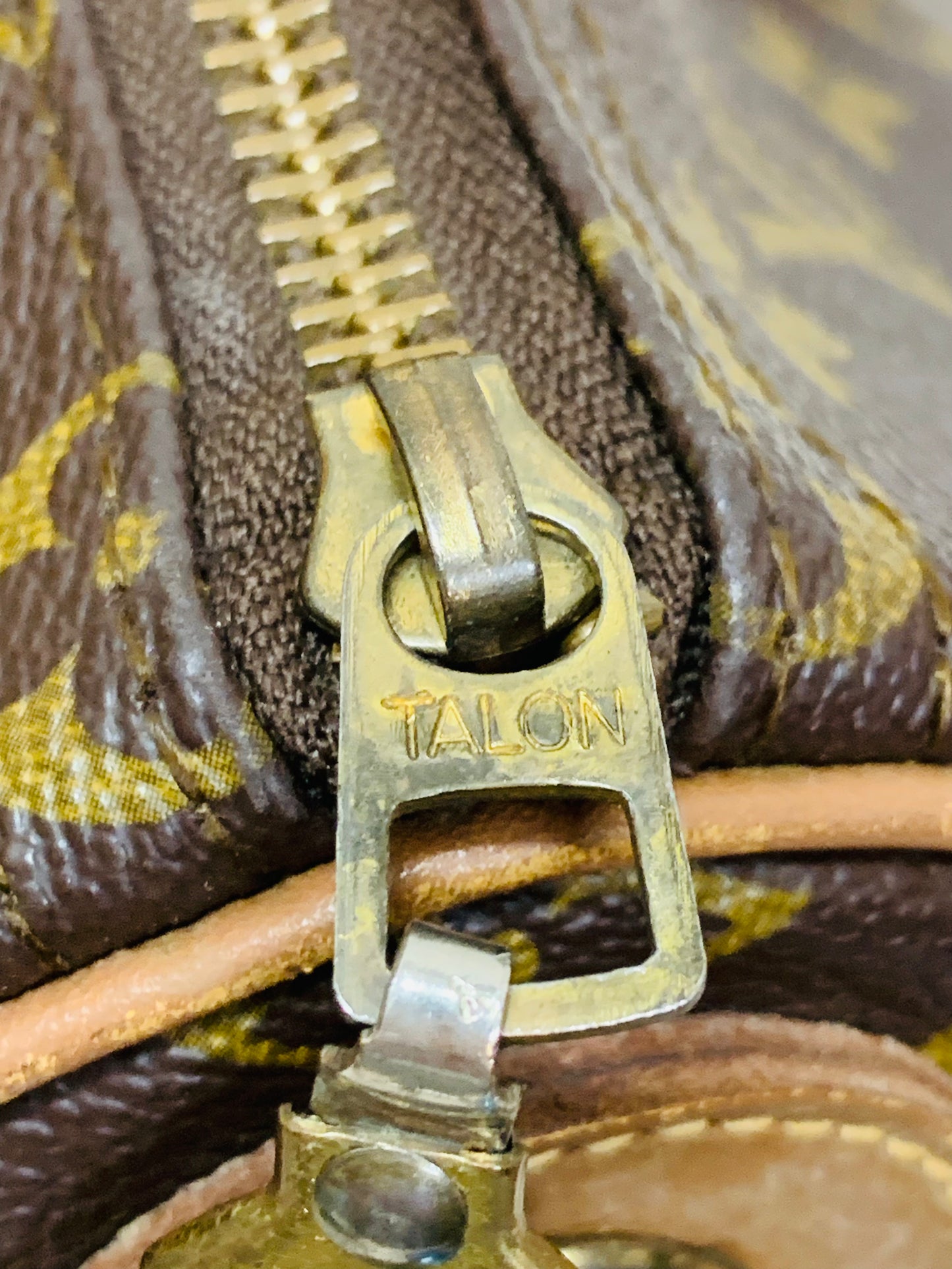 LOUIS VUITTON Vintage French Company Speedy 35