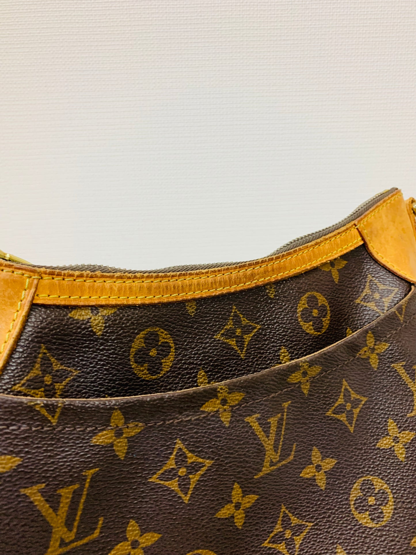 LOUIS VUITTON ODEON PM
