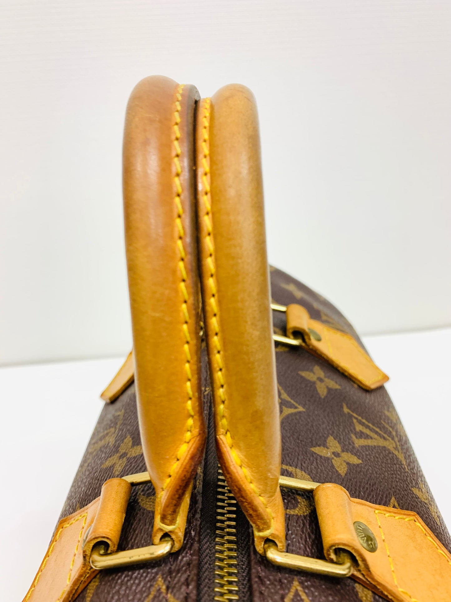 USED LOUIS VUITTON SPEEDY 25