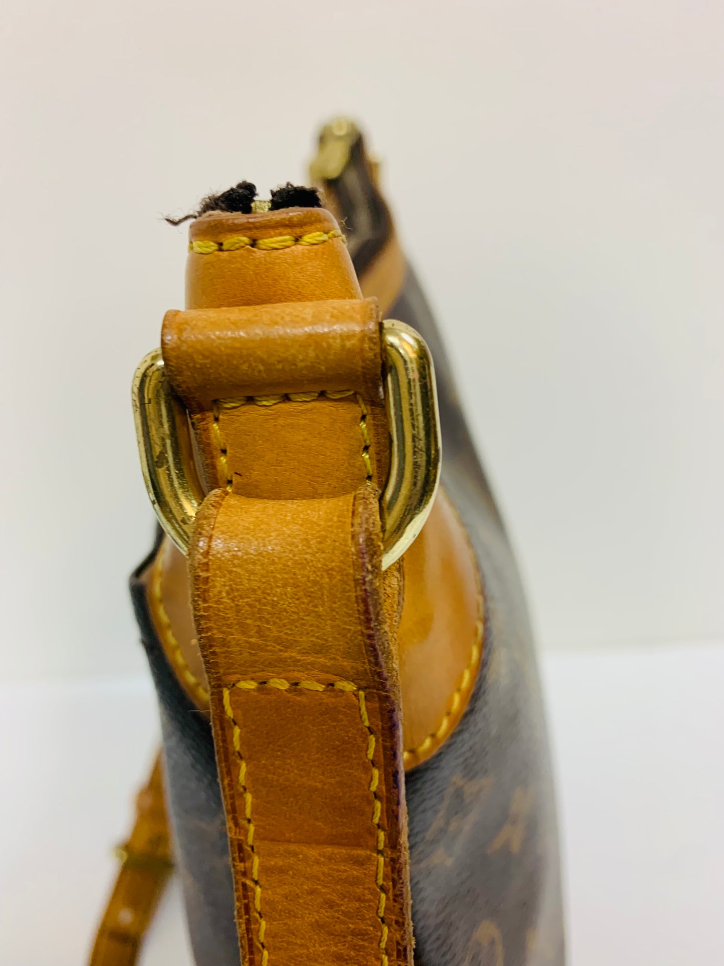 LOUIS VUITTON ODEON PM