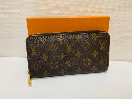 LOUIS VUITTON Long Zippy Wallet Monogram