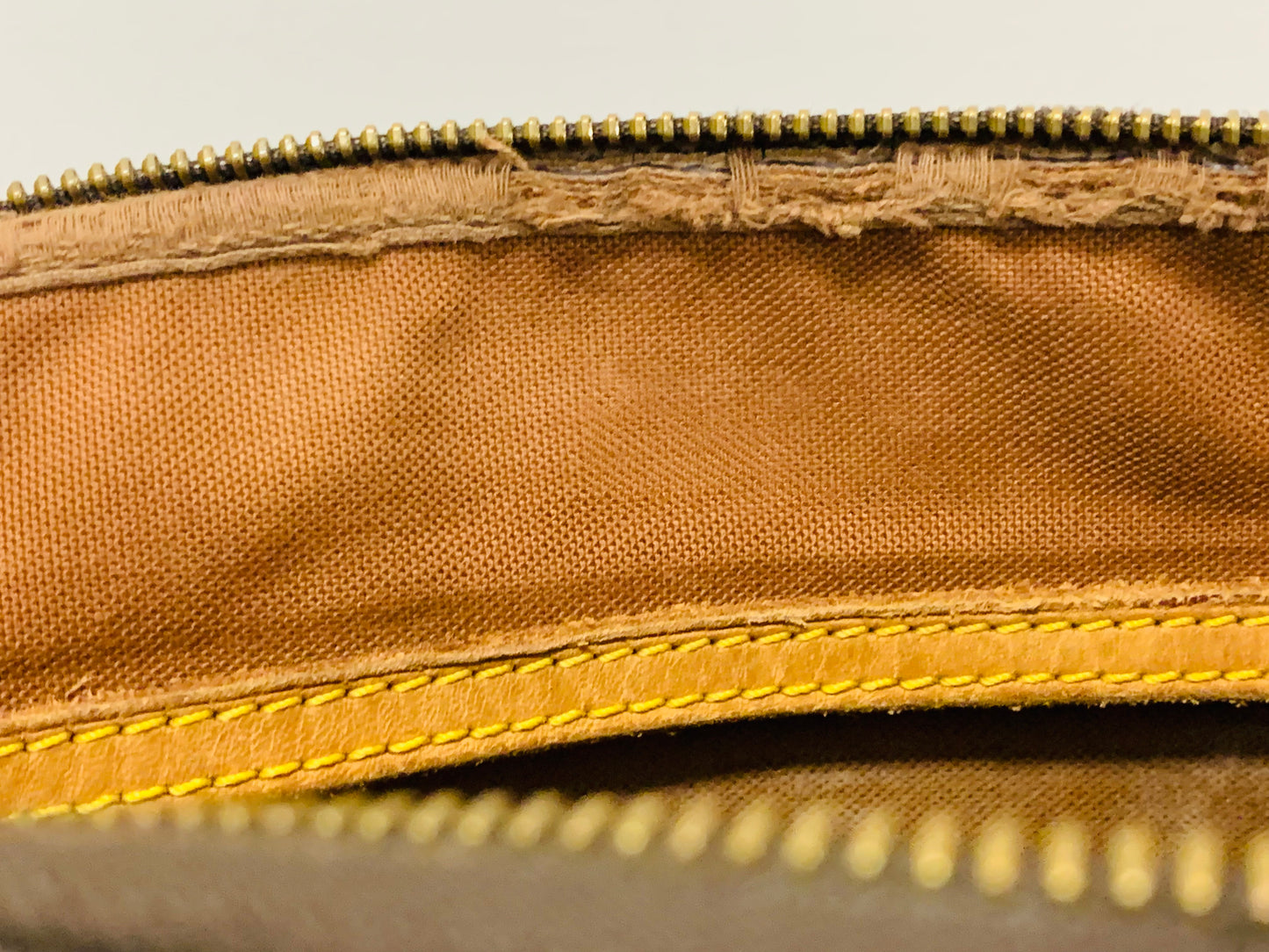 LOUIS VUITTON SAC BALLAD